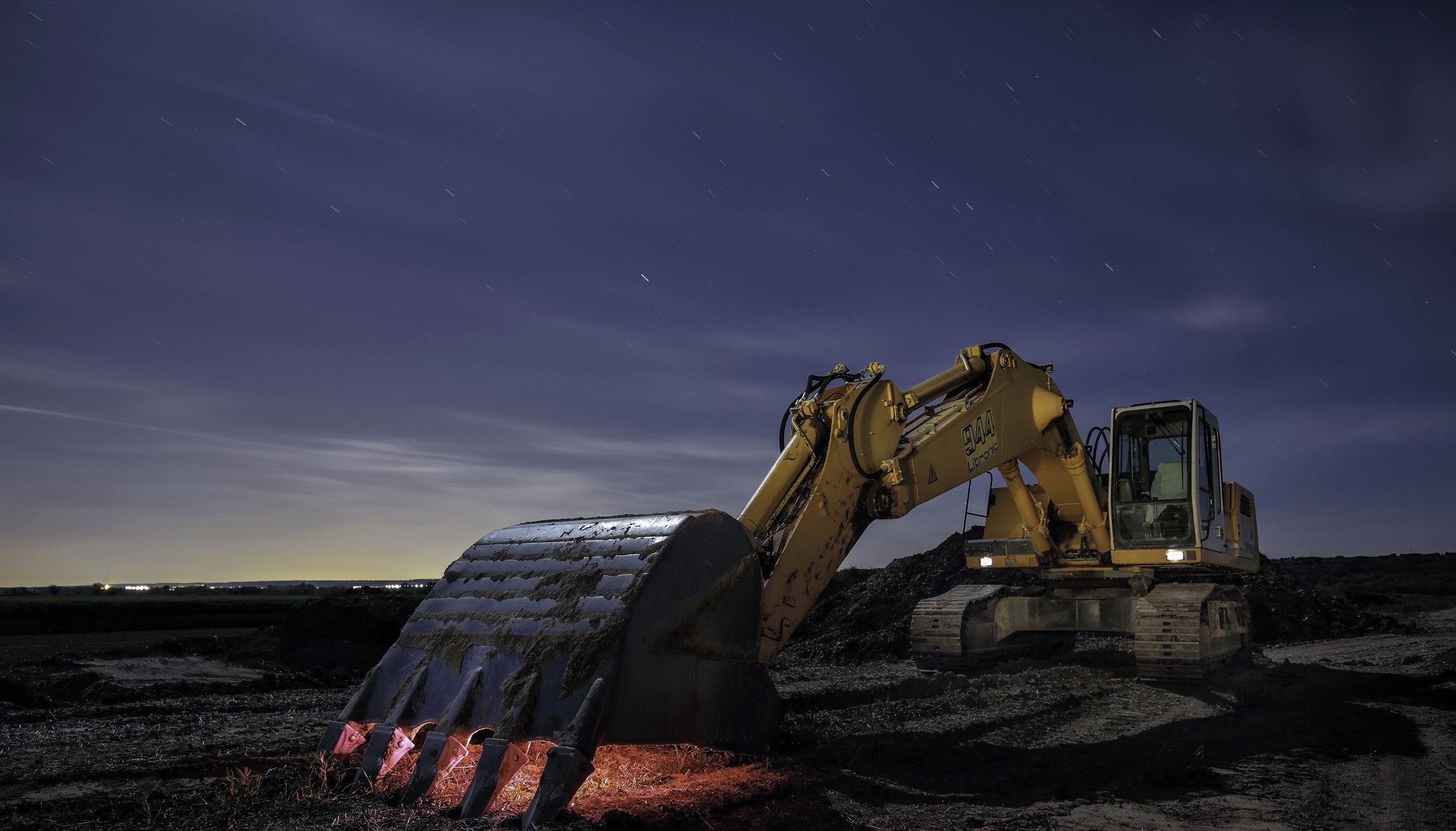 John Deere 350G Excavator Wallpapers