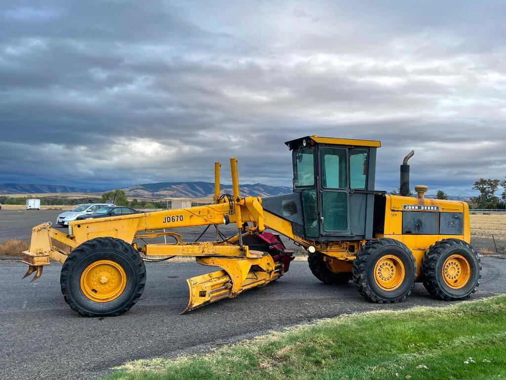 John Deere Grader Wallpapers