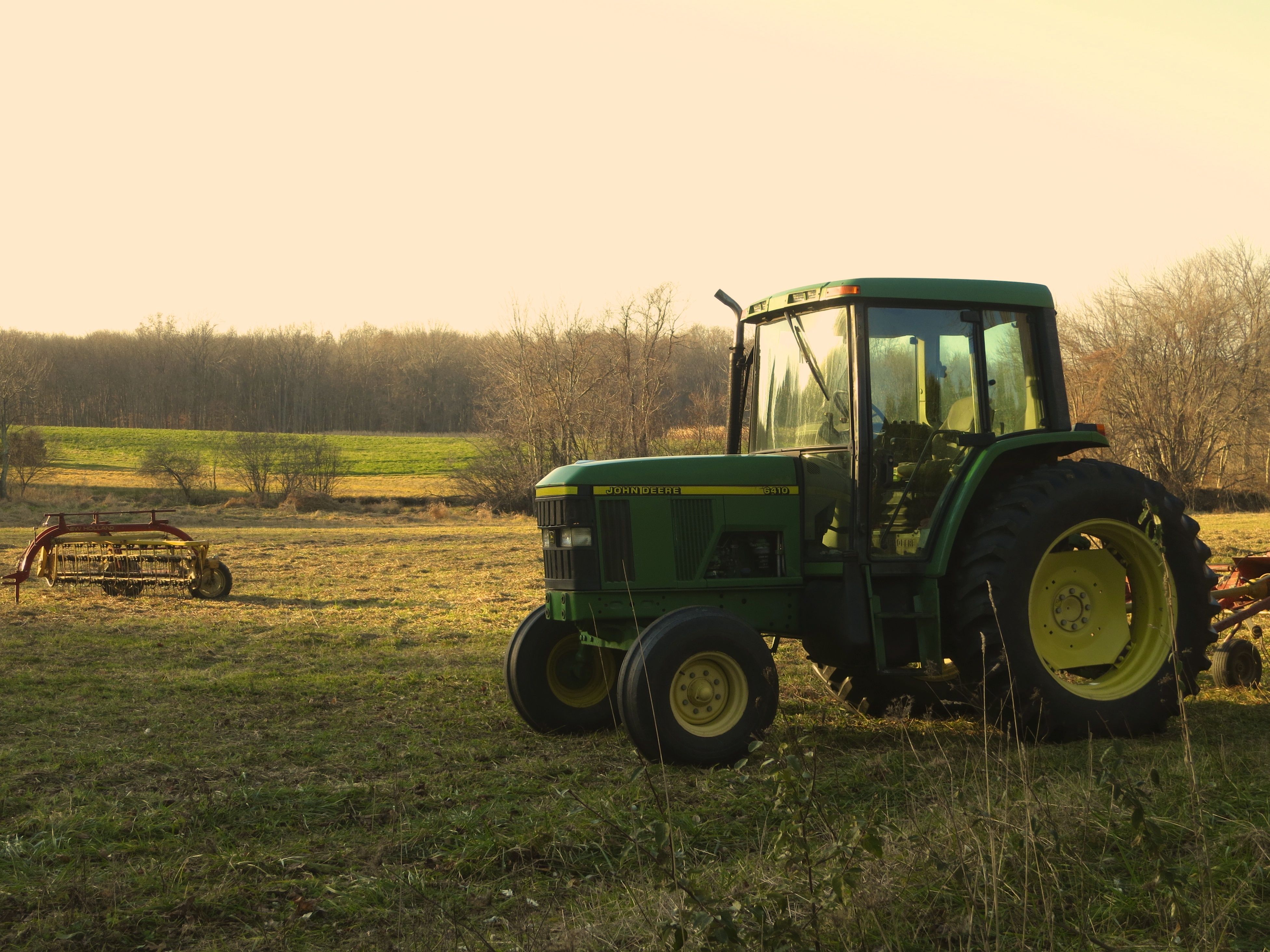 John Deere L120 Wallpapers