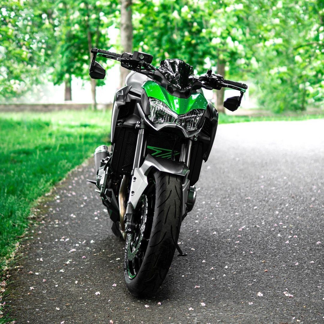 Kawasaki Z800 Wallpapers