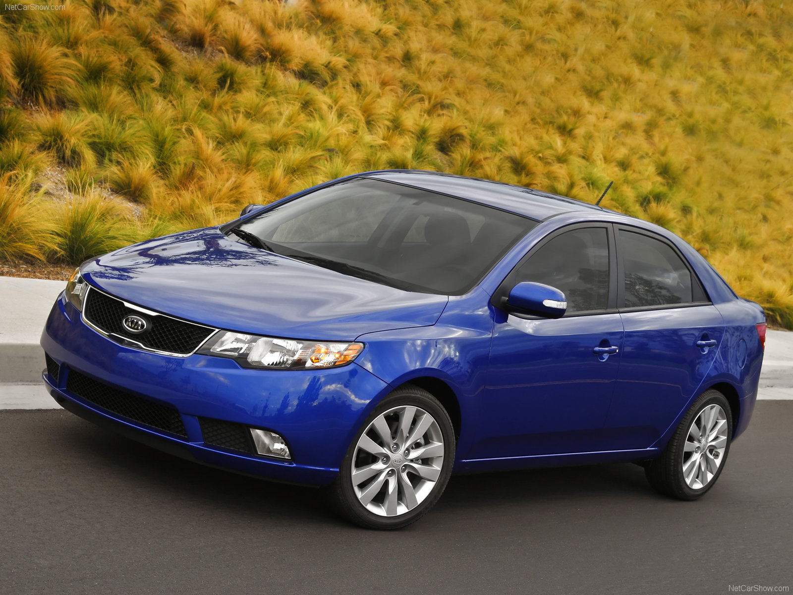 Kia Forte Wallpapers