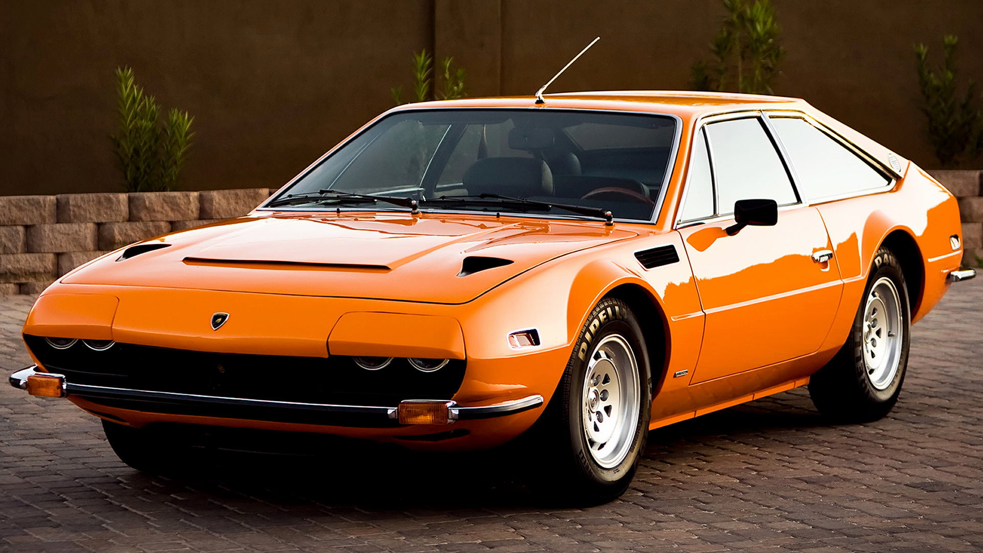 Lamborghini Jarama Wallpapers