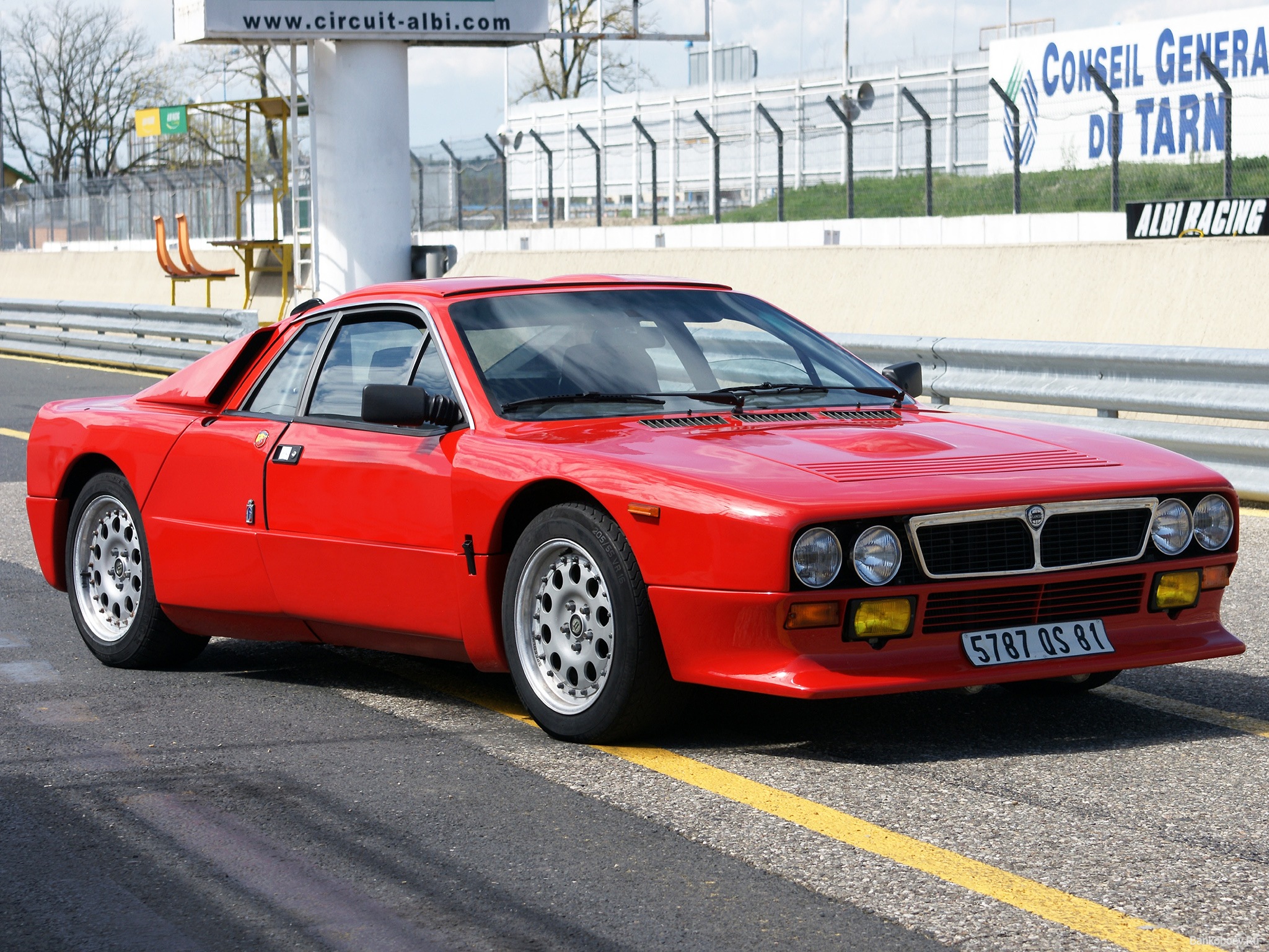 Lancia 037 Wallpapers