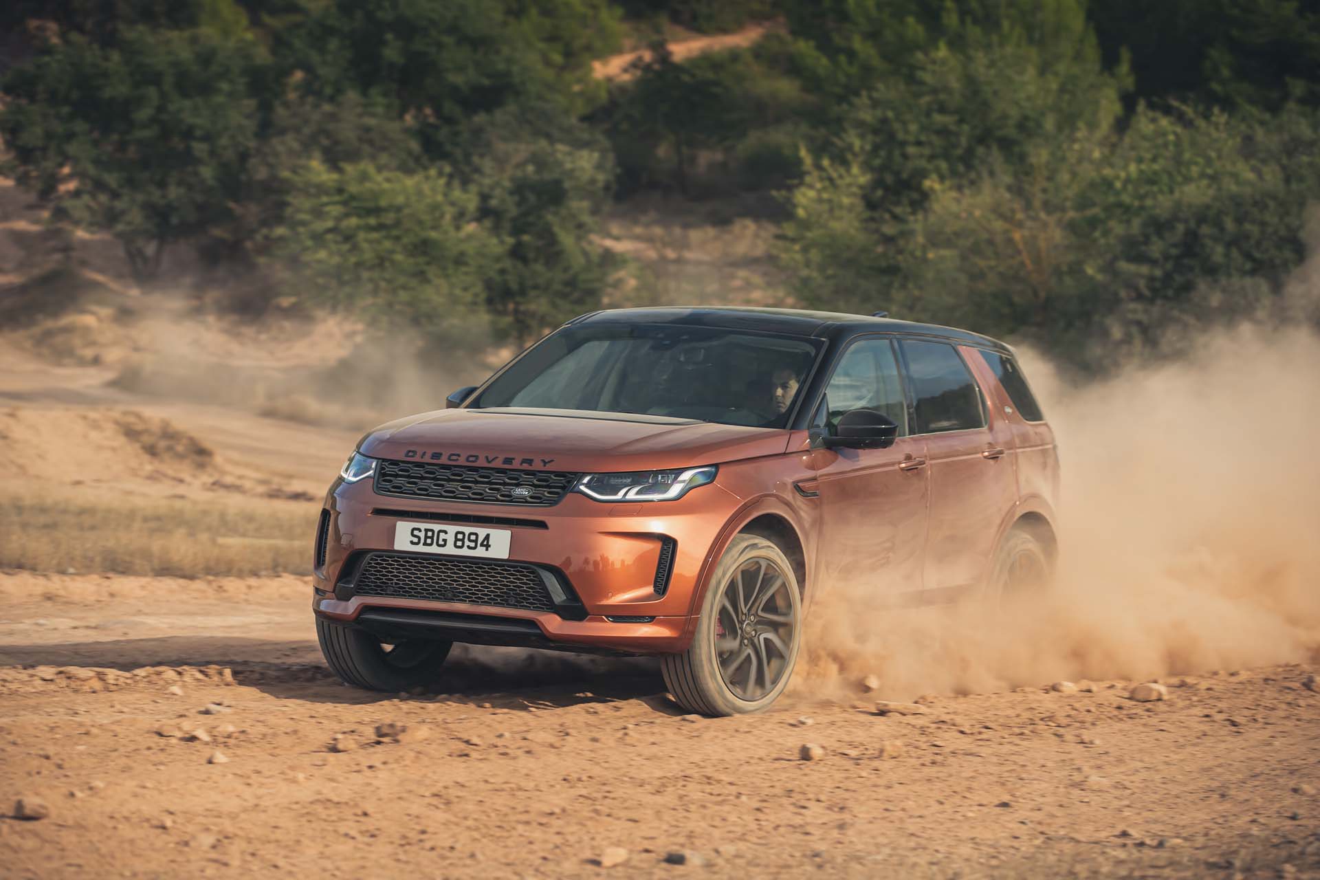 Land Rover Discovery Sport Wallpapers