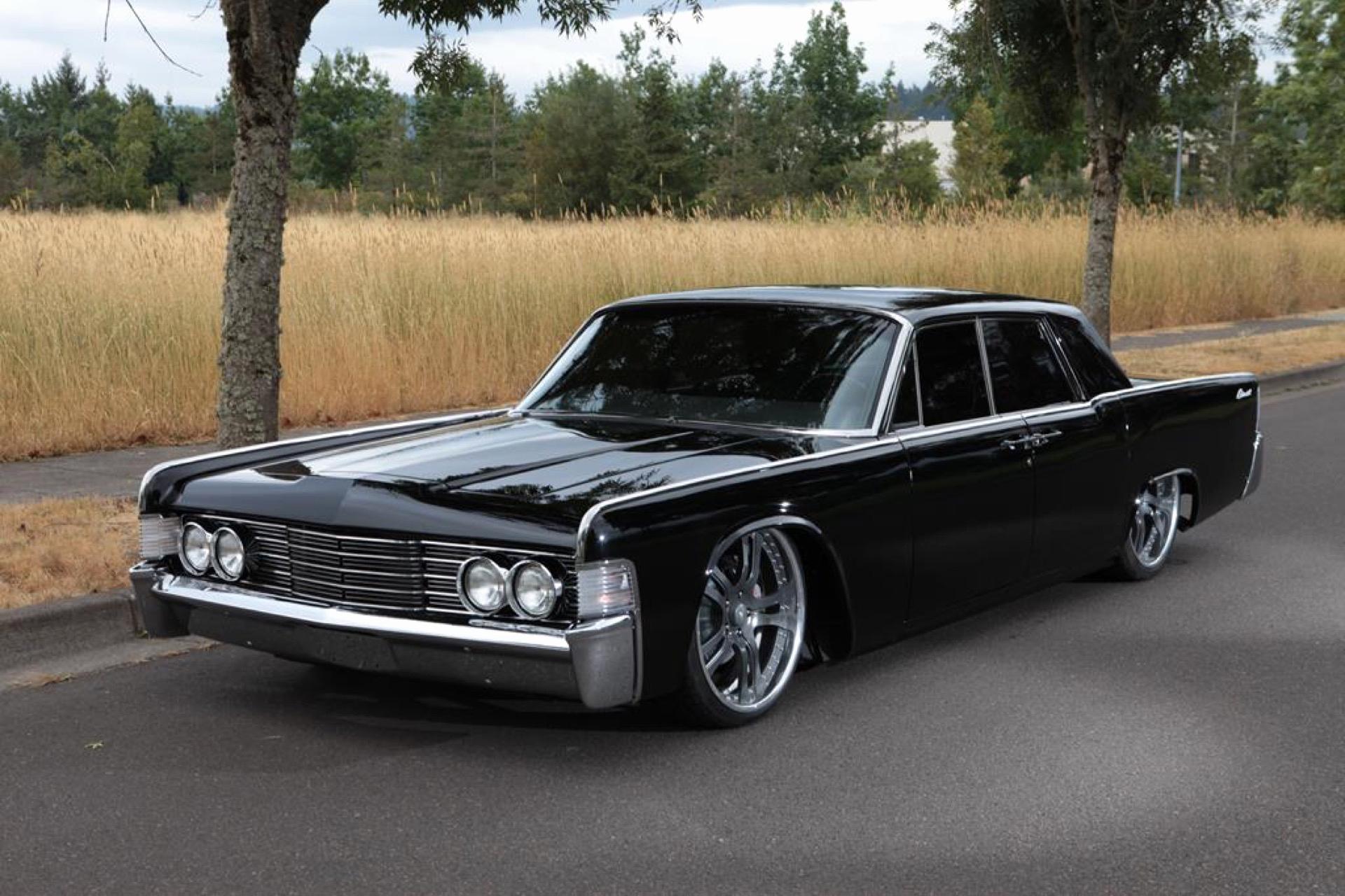 Lincoln Continental Wallpapers