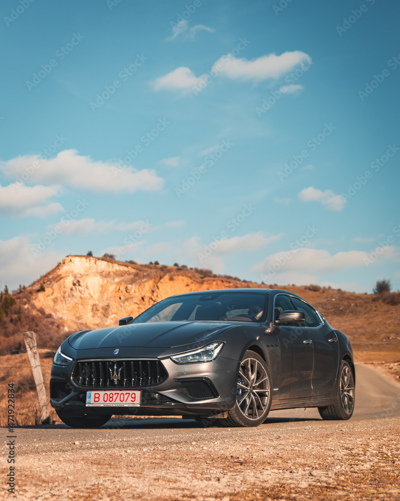 Maserati Ghibli Hybrid Wallpapers