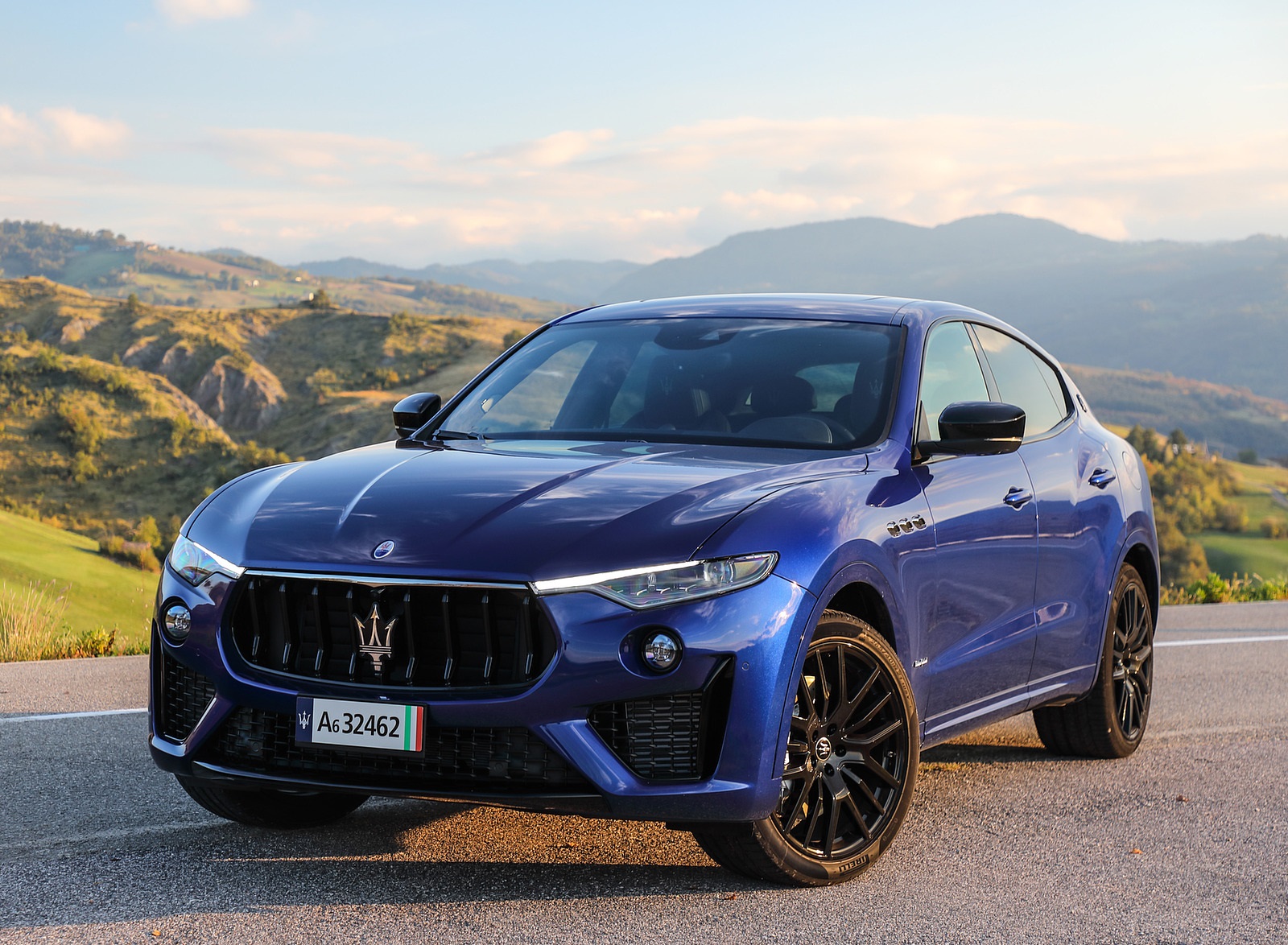 Maserati Levante Gransport Ribelle Wallpapers