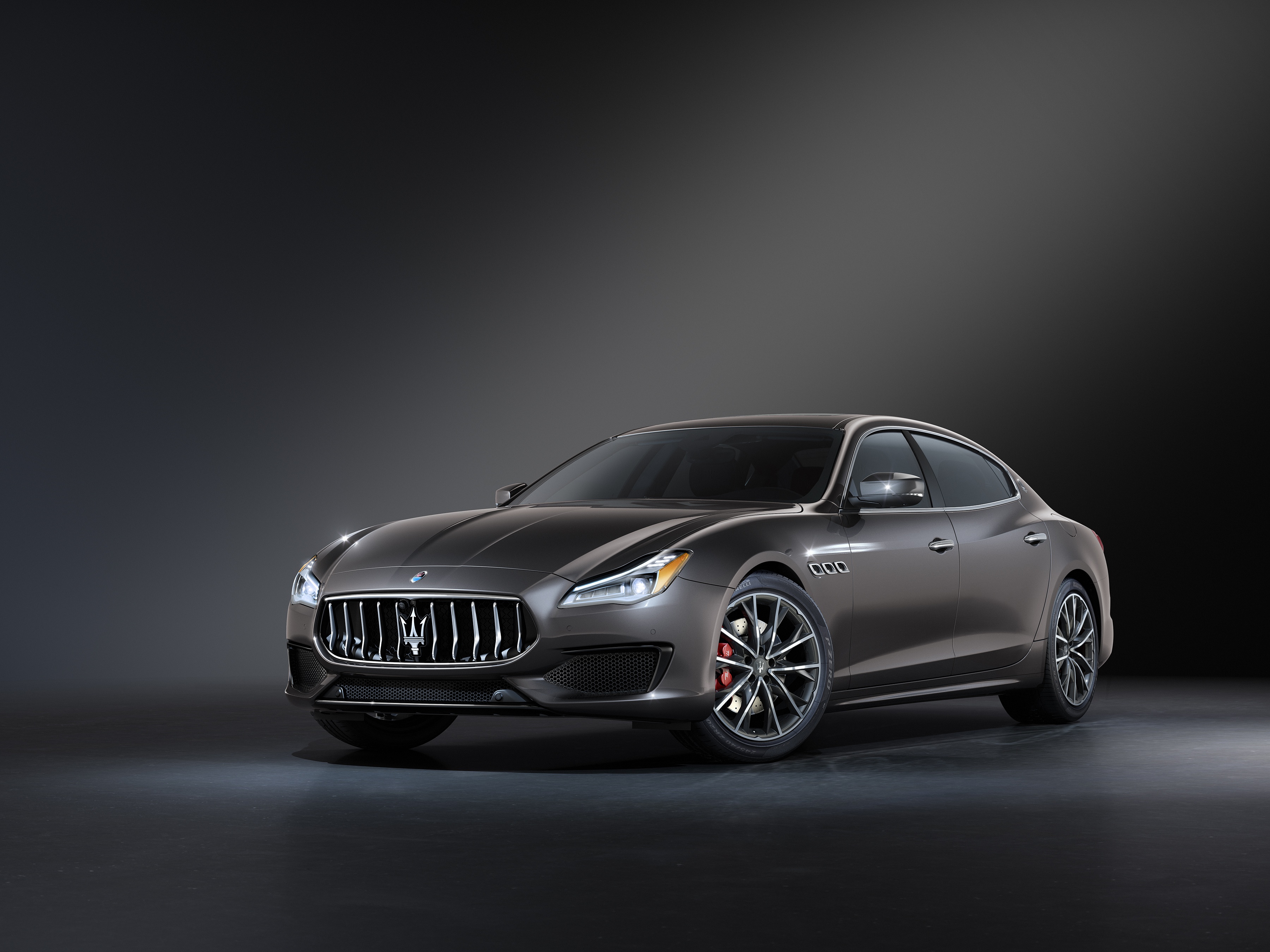 Maserati Quattroporte Granlusso Wallpapers