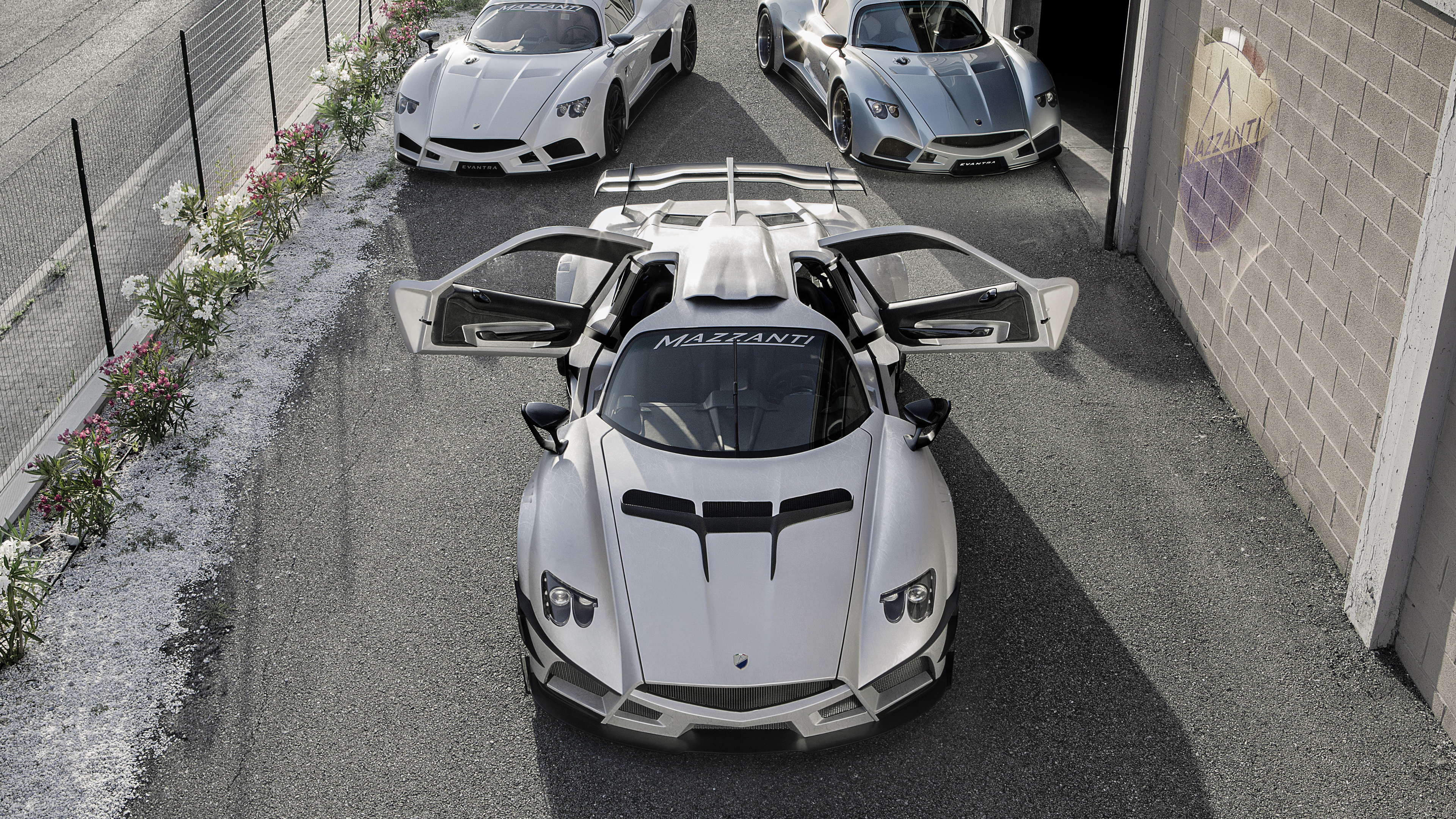 Mazzanti Evantra Wallpapers