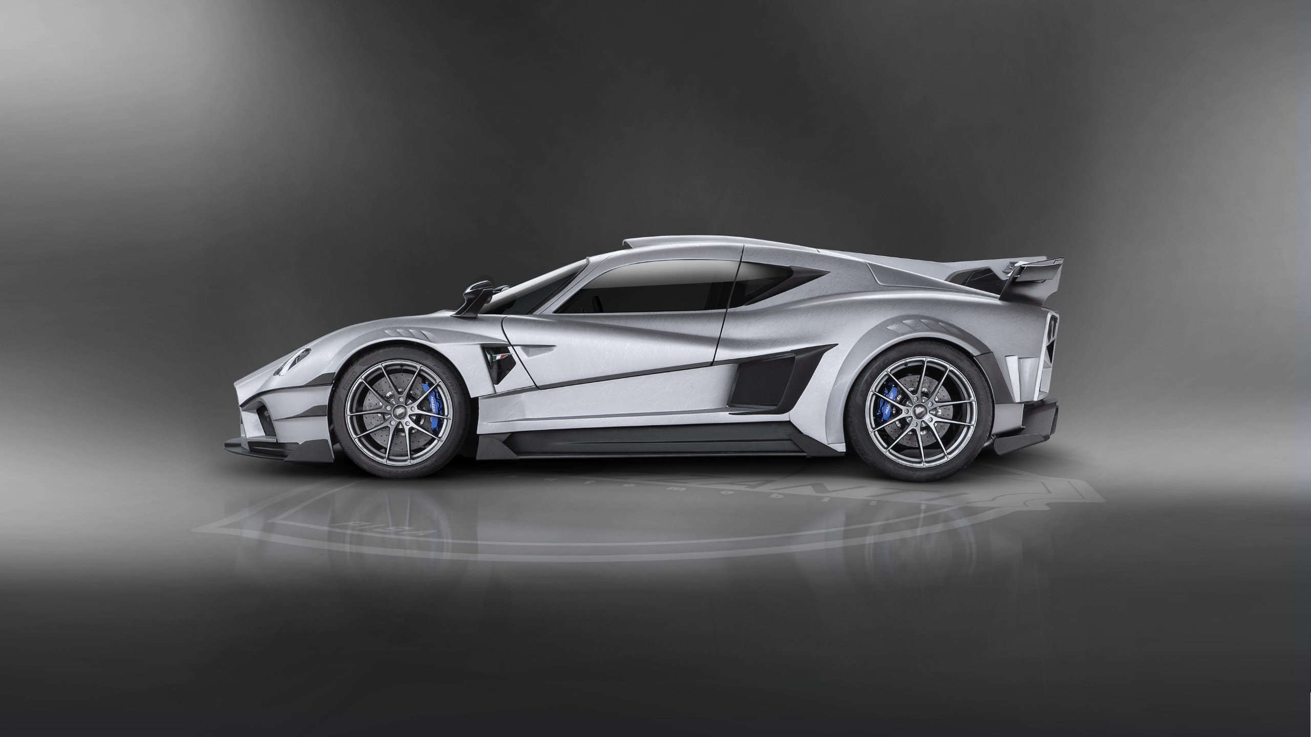 Mazzanti Evantra Wallpapers