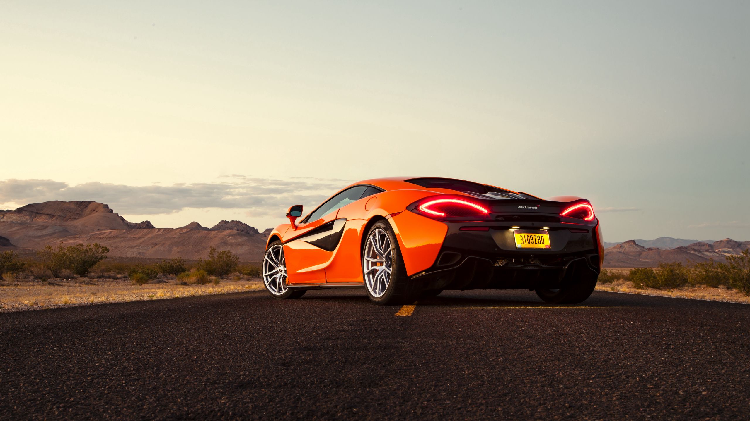 Mclaren 570S Wallpapers