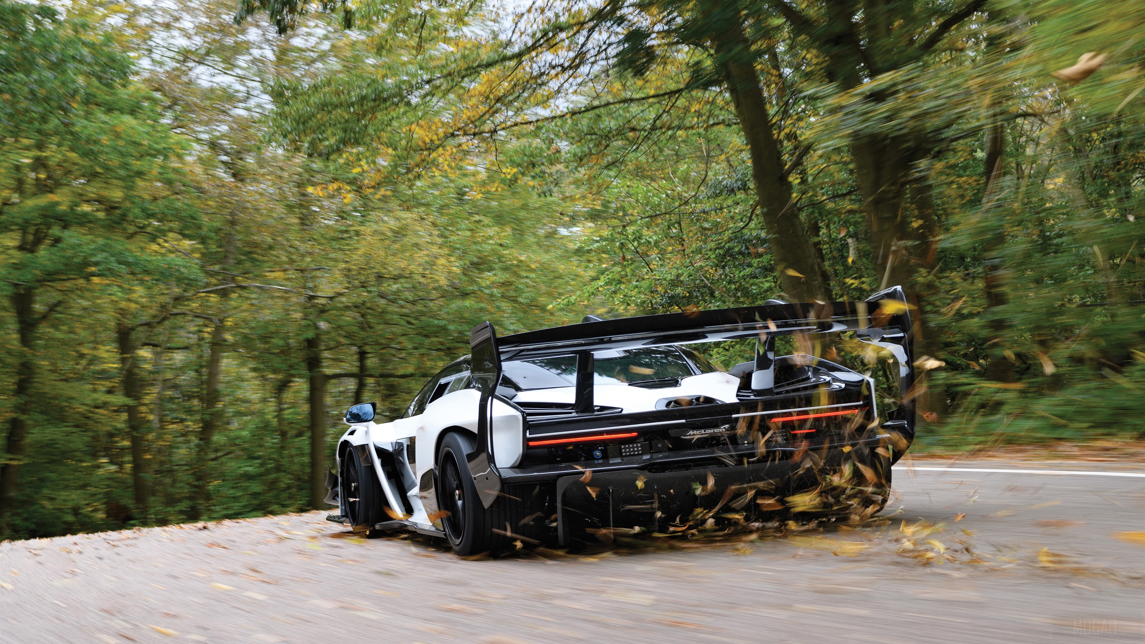 Mclaren Senna Gtr Lm 825/6 Harrods Wallpapers