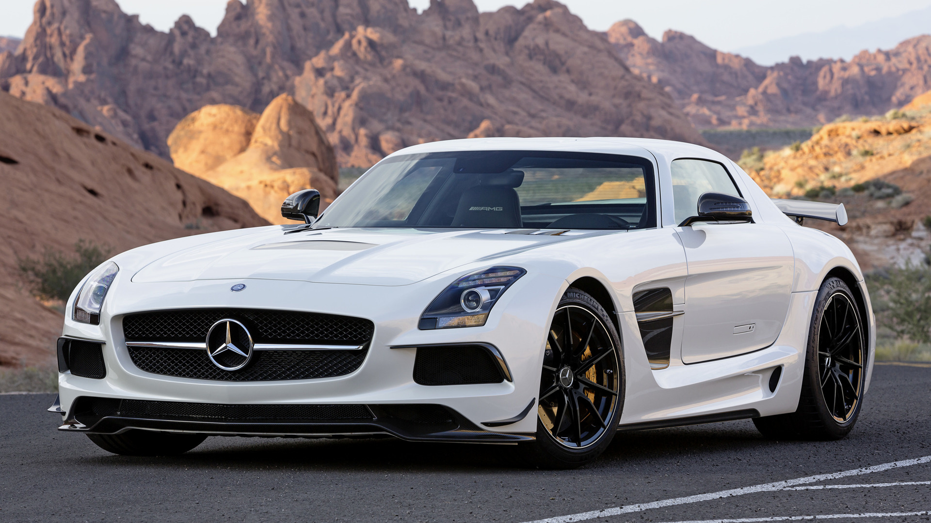 Mercedes Benz Sls 63 Amg Black Series 2017 Wallpapers