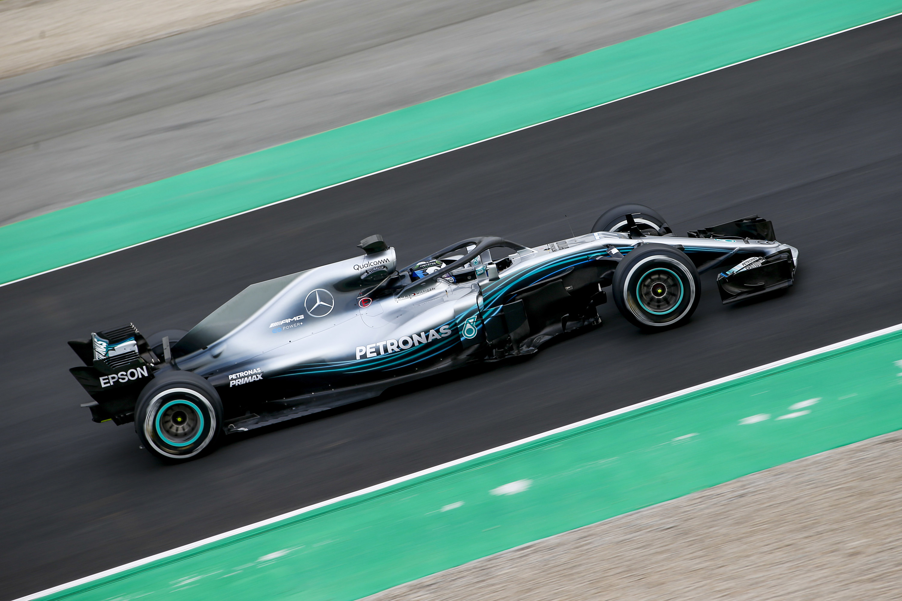 Mercedes-Amg F1 W09 Wallpapers