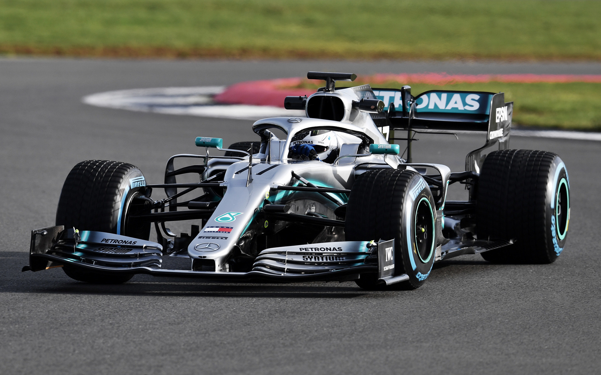 Mercedes-Amg F1 W10 Wallpapers