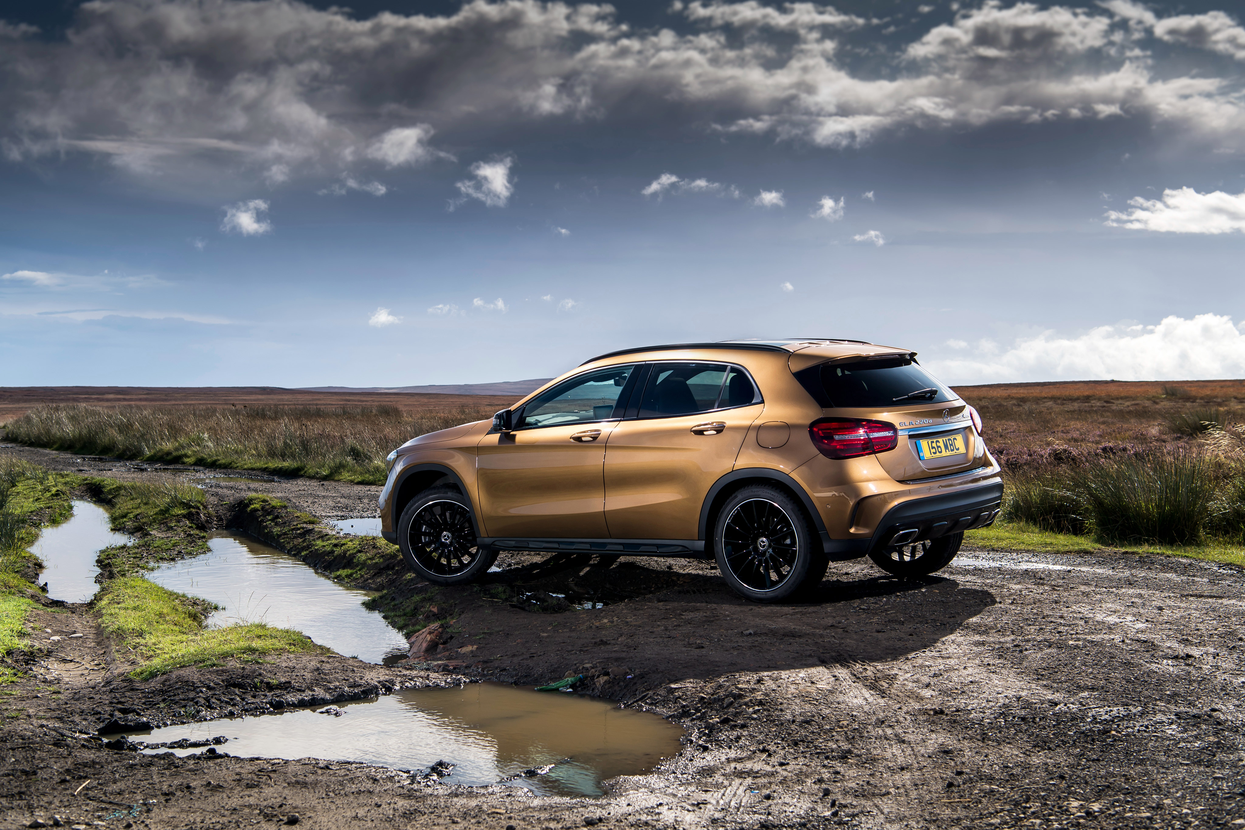 Mercedes-Amg Gla Wallpapers