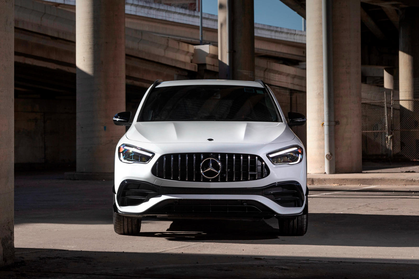 Mercedes-Amg Gla Wallpapers