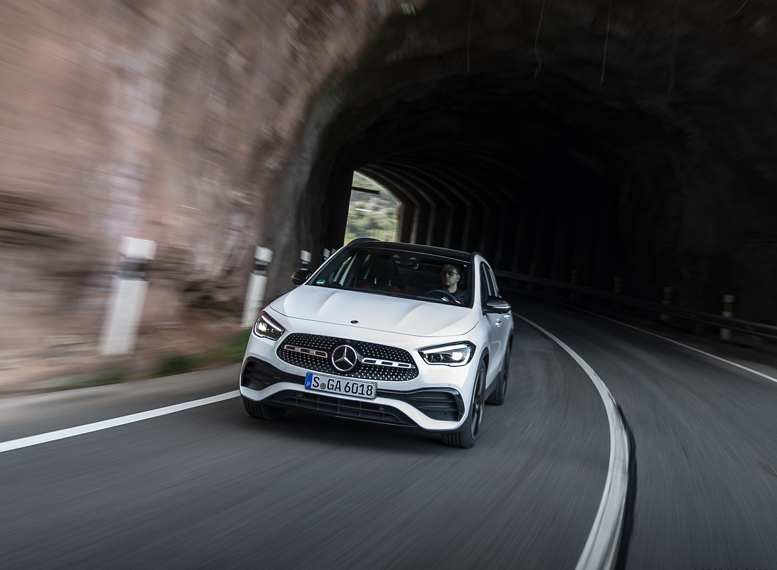 Mercedes-Amg Gla Wallpapers