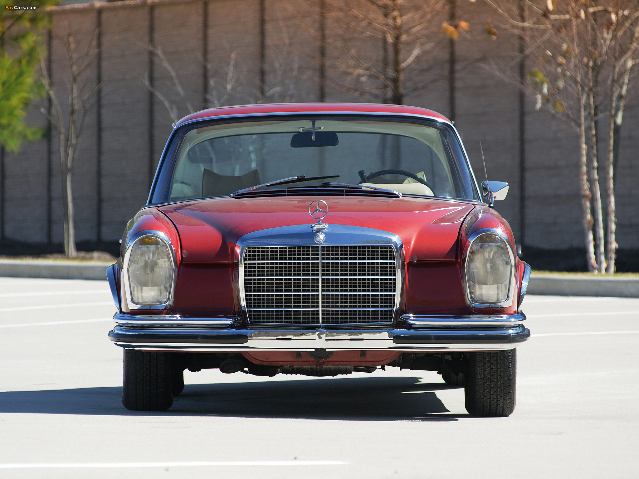 Mercedes-Benz 280Se Wallpapers