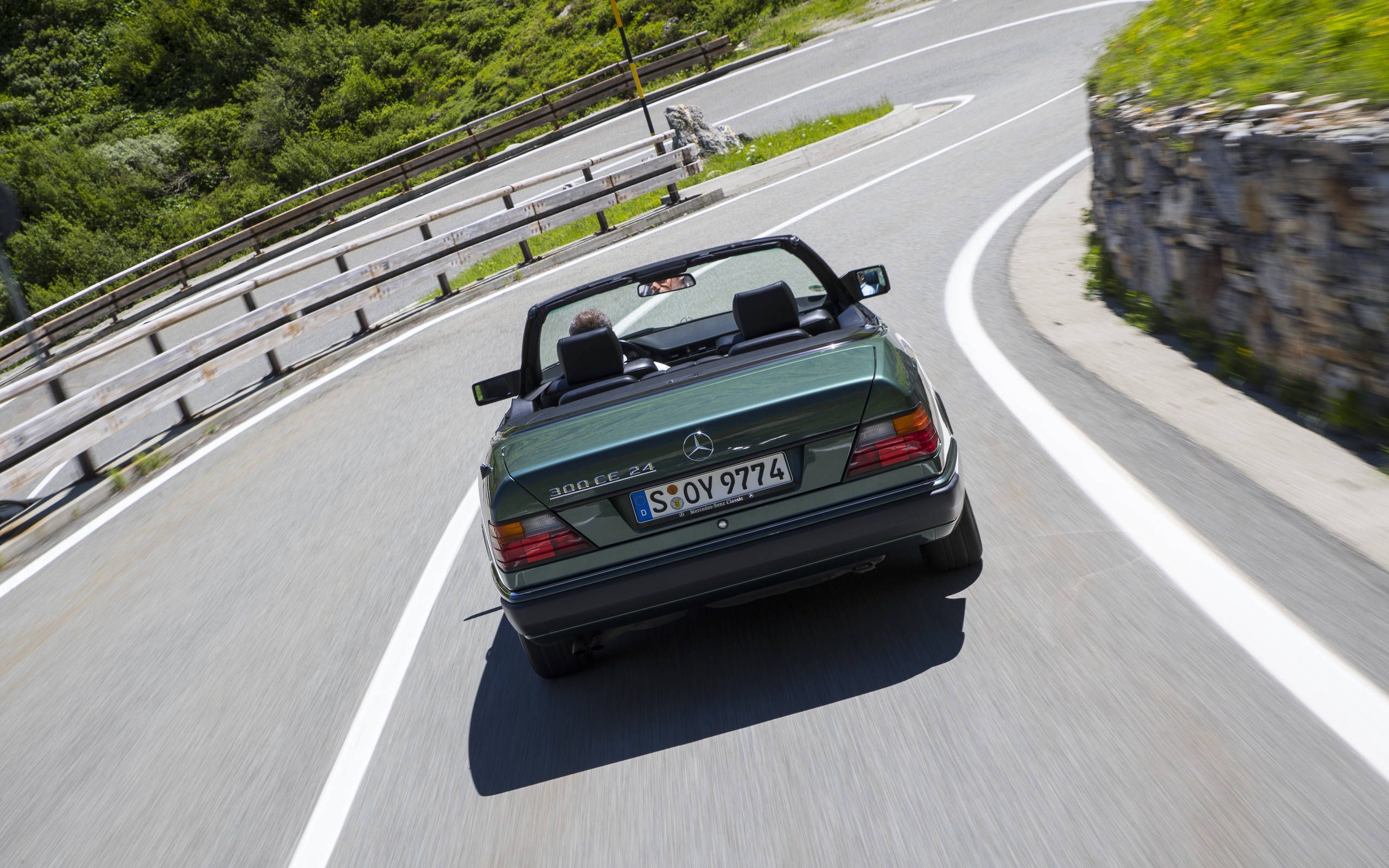 Mercedes-Benz 300 Ce-24 Cabriolet Wallpapers