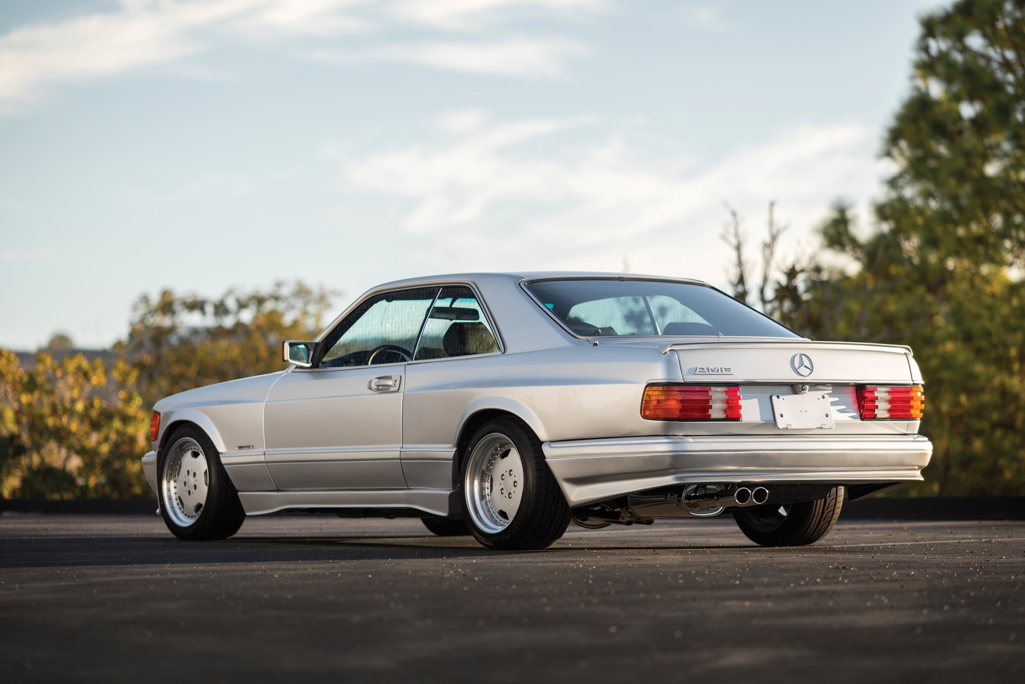 Mercedes-Benz 560Sec Wallpapers