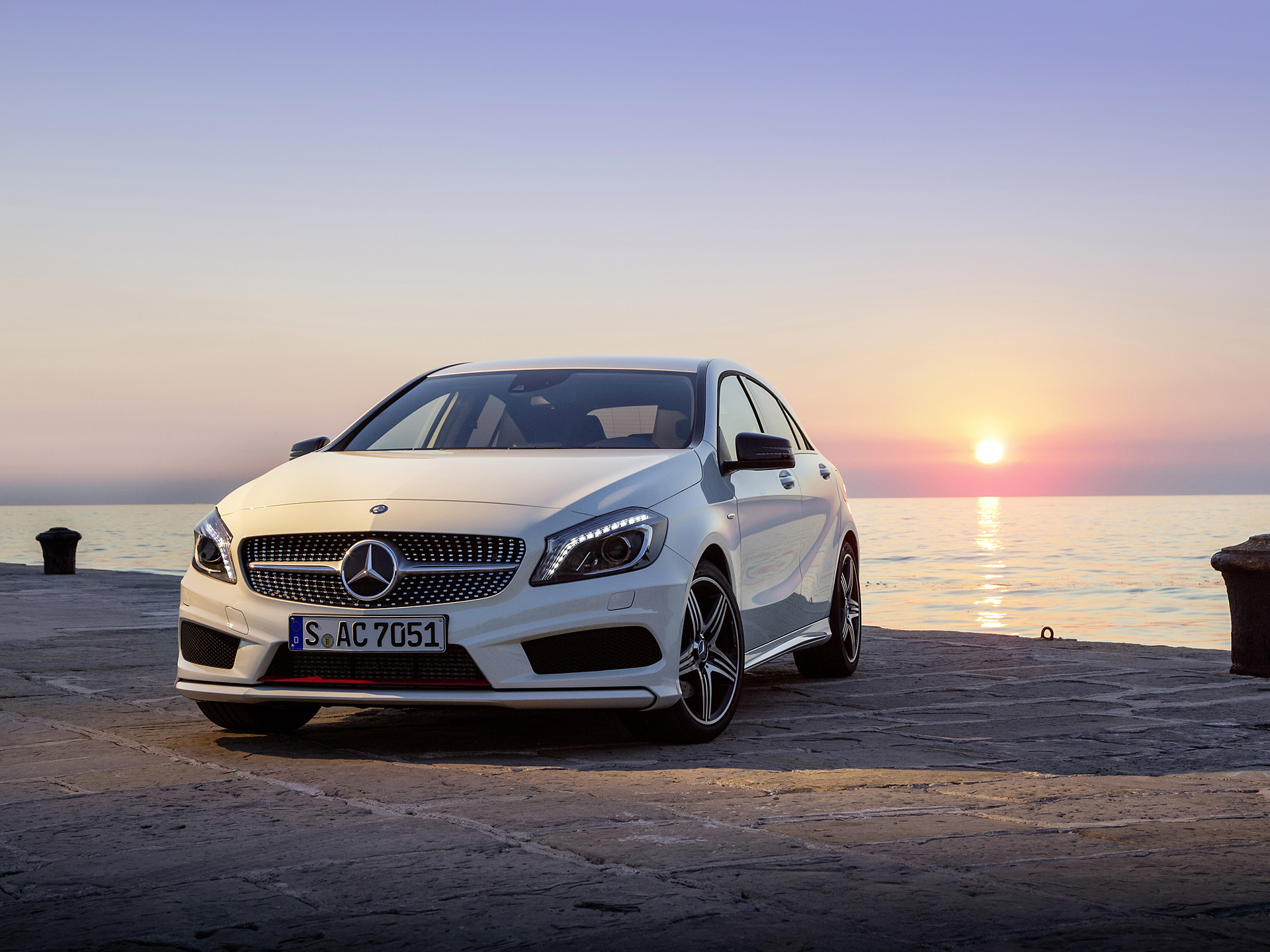 Mercedes-Benz A150 Wallpapers