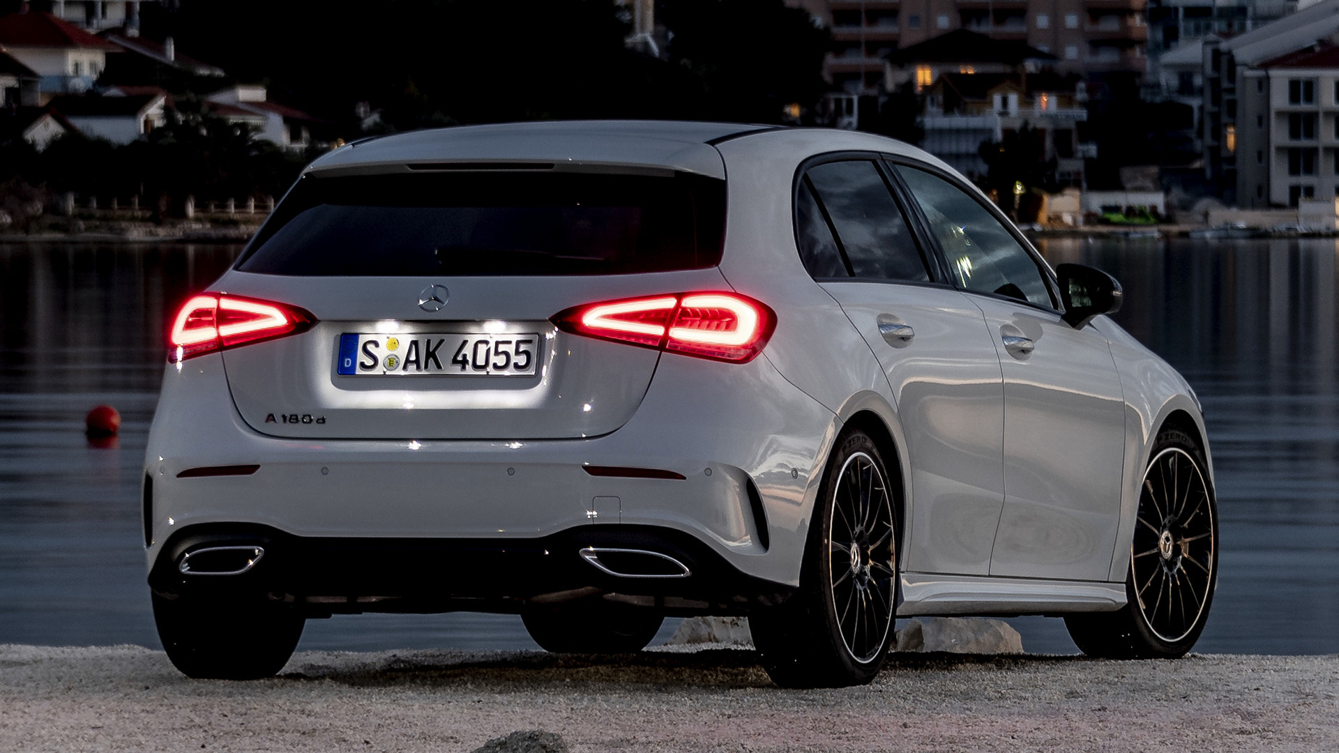 Mercedes-Benz A180D Wallpapers