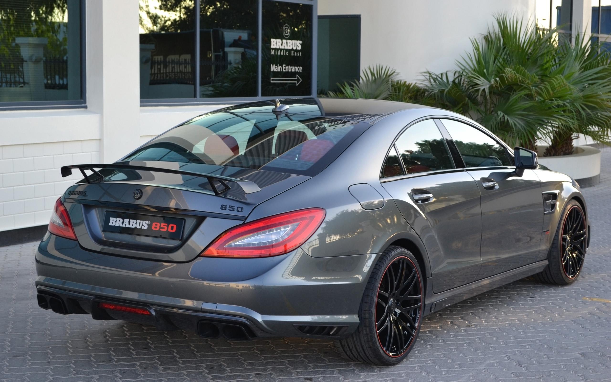 Mercedes-Benz Brabus 850 Wallpapers