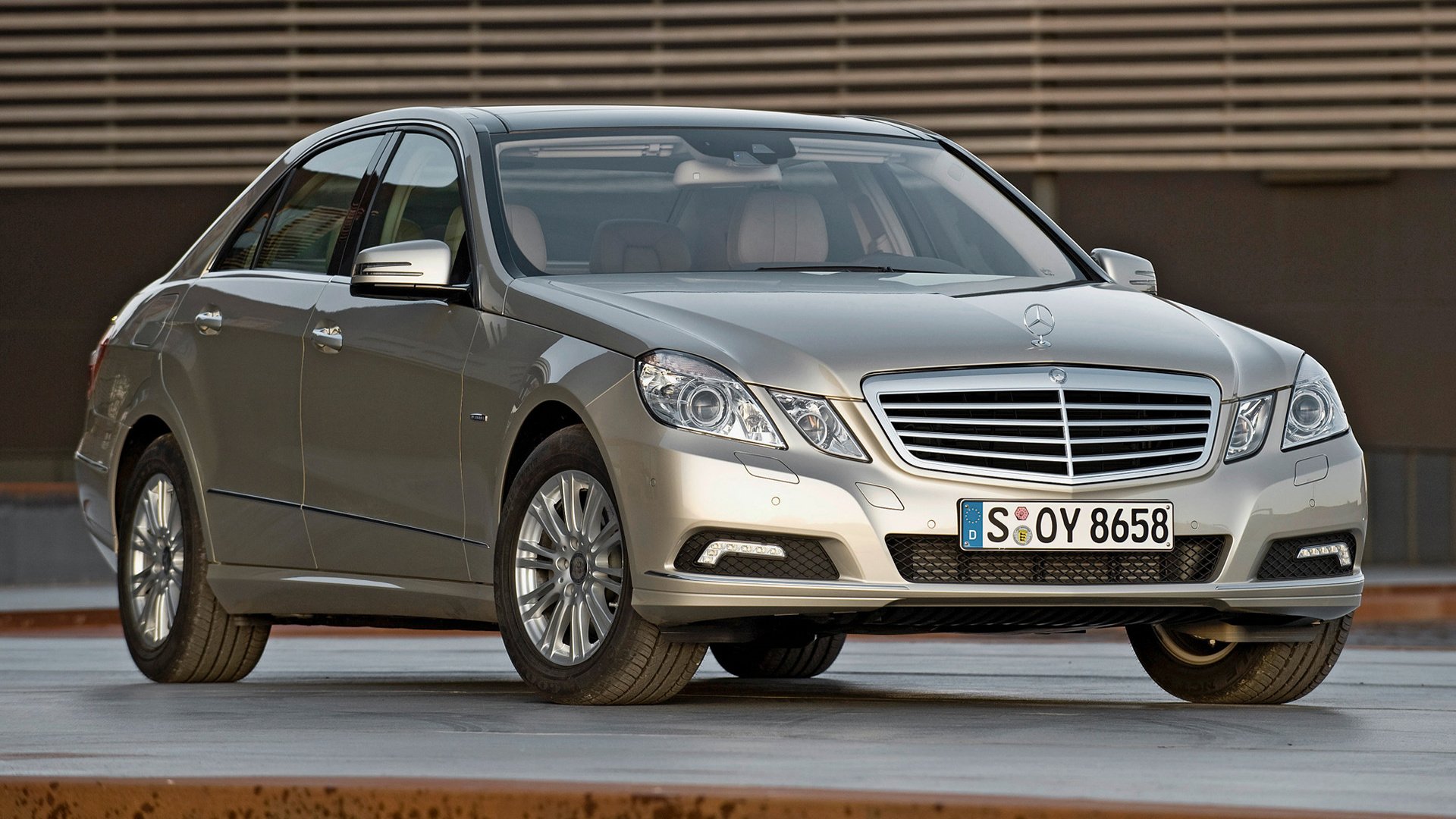 Mercedes-Benz E 350 Cdi Wallpapers