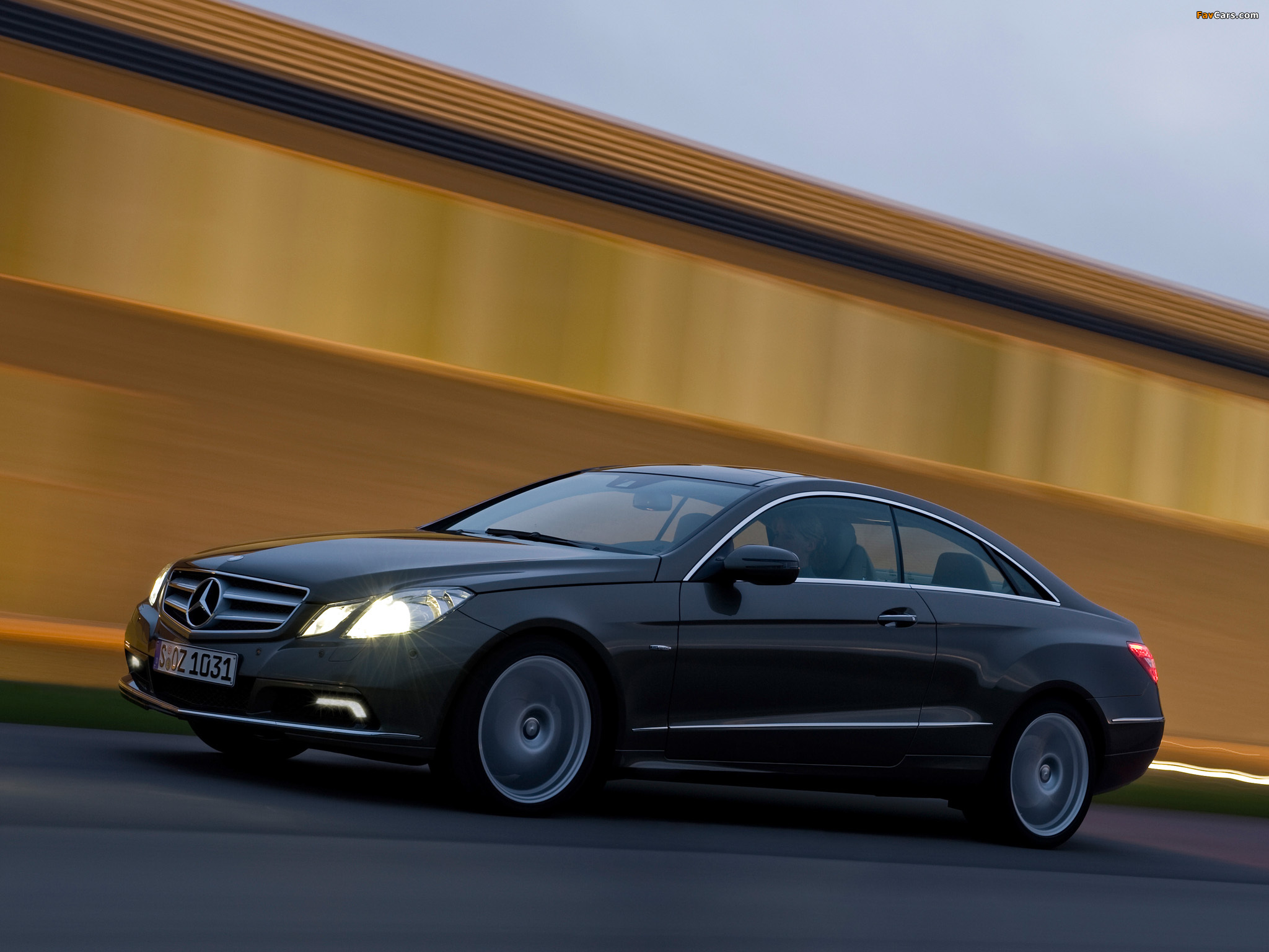 Mercedes-Benz E 350 Cdi Coupe Wallpapers