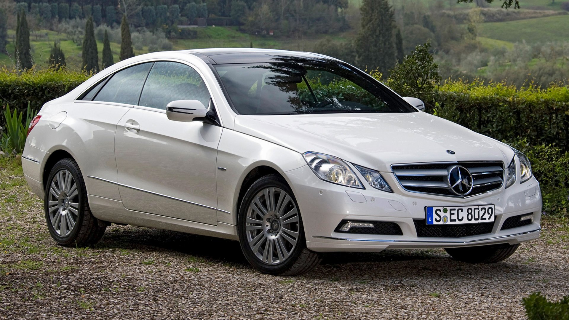 Mercedes-Benz E 350 Cgi Coupe Wallpapers