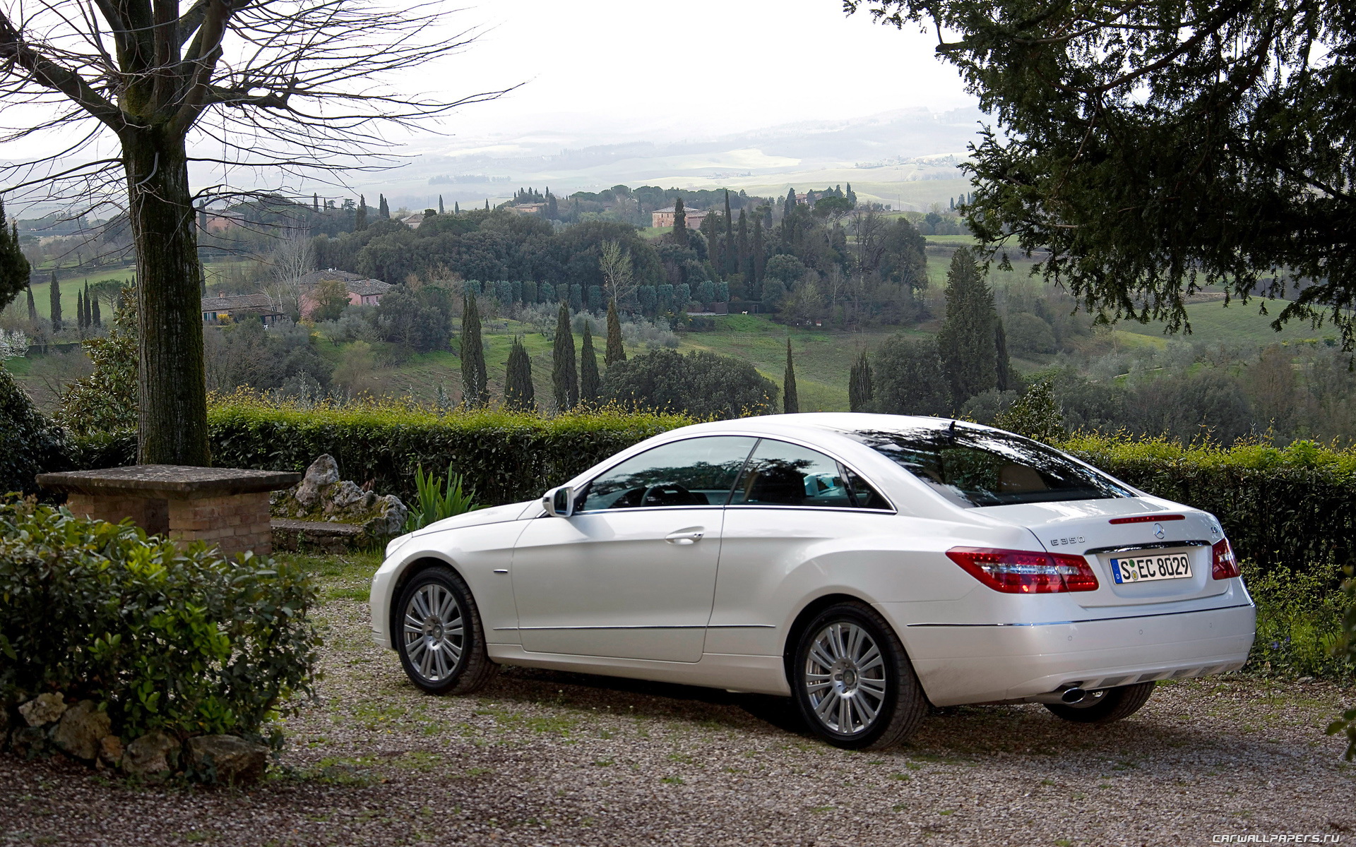 Mercedes-Benz E 350 Cgi Coupe Wallpapers