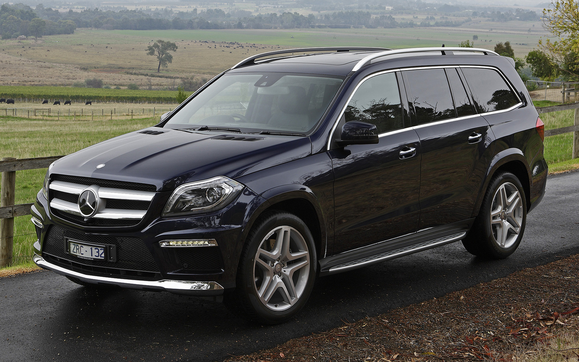 Mercedes-Benz Gl-Class Wallpapers