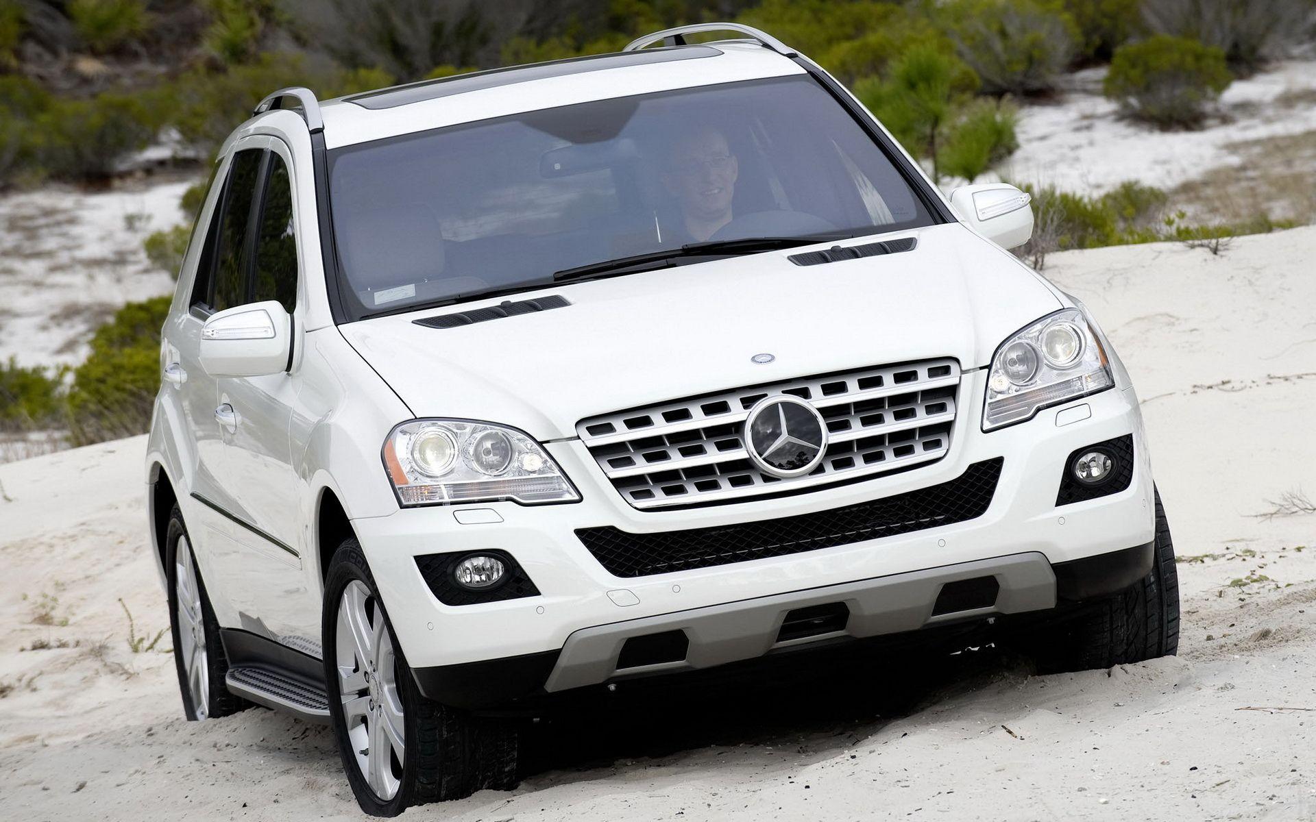 Mercedes-Benz Ml320 Wallpapers