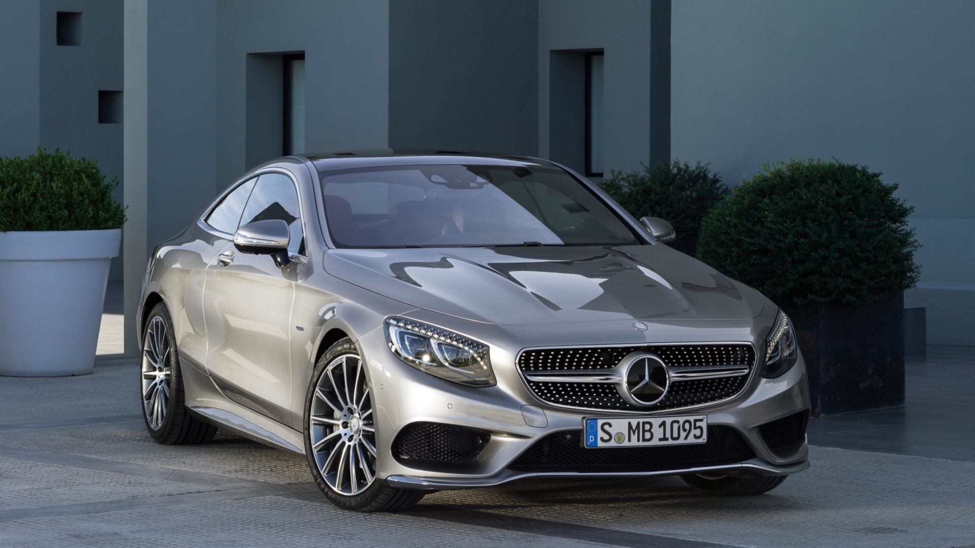 Mercedes-Benz S-Class Coupe Wallpapers