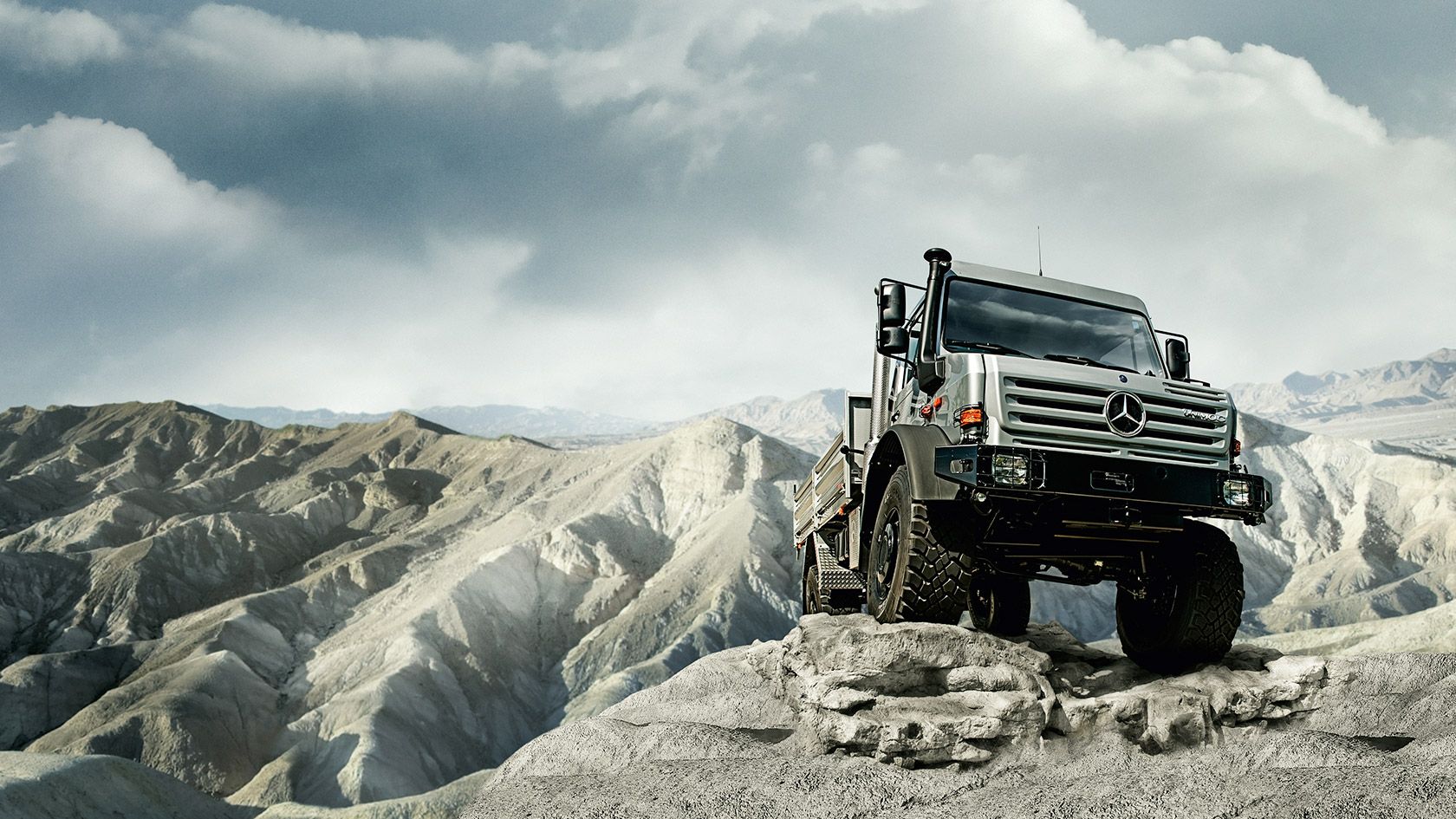 Mercedes-Benz Unimog Wallpapers