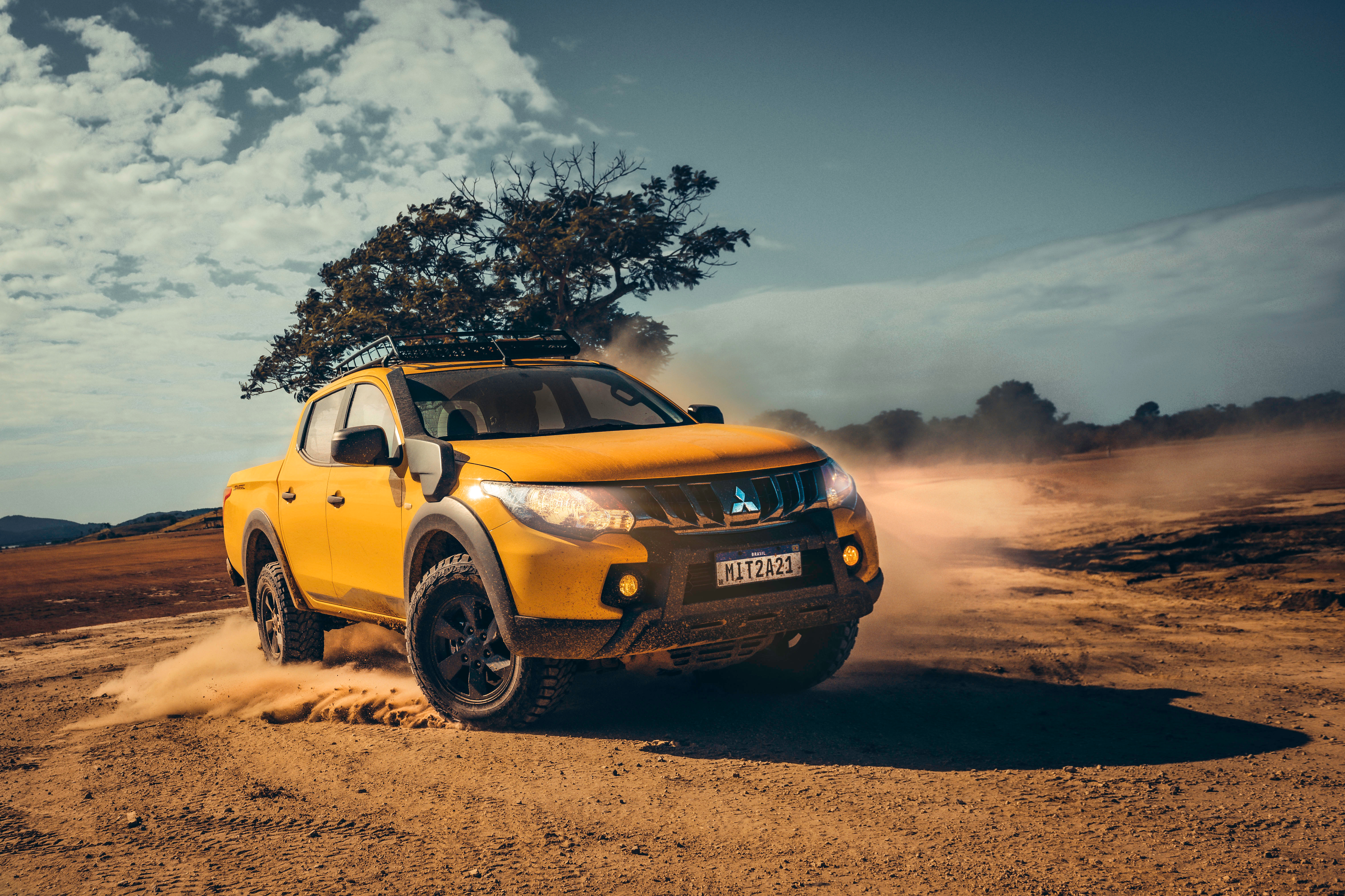 Mitsubishi L200 Wallpapers