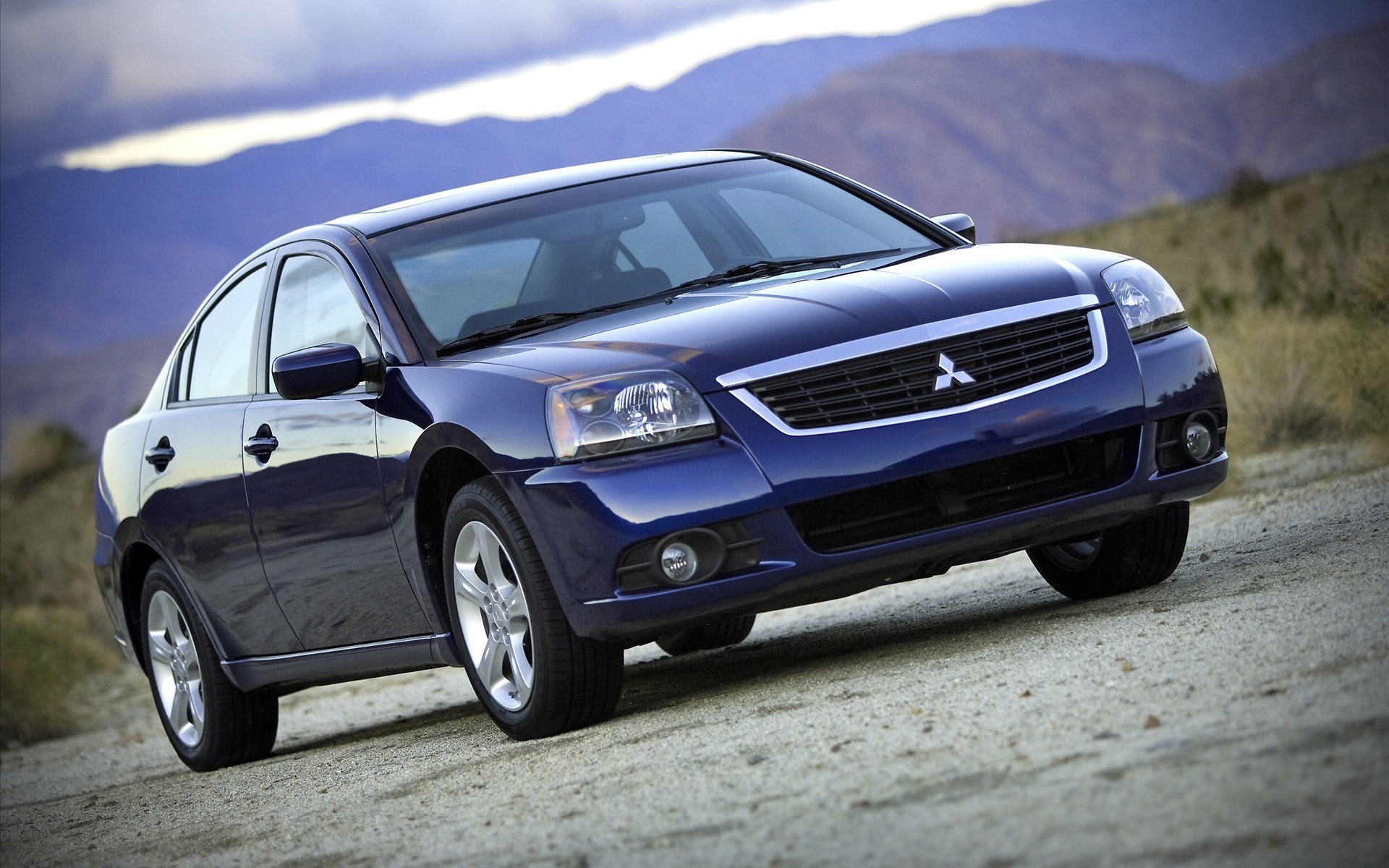 Mitsubishi Magna Wallpapers