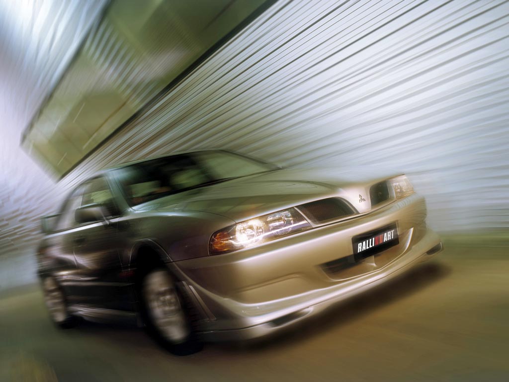 Mitsubishi Magna Wallpapers