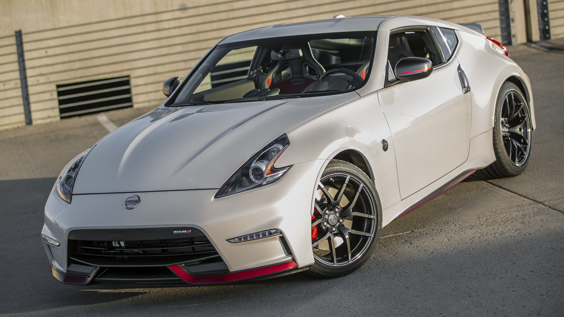 Nissan 370Z Nismo Wallpapers