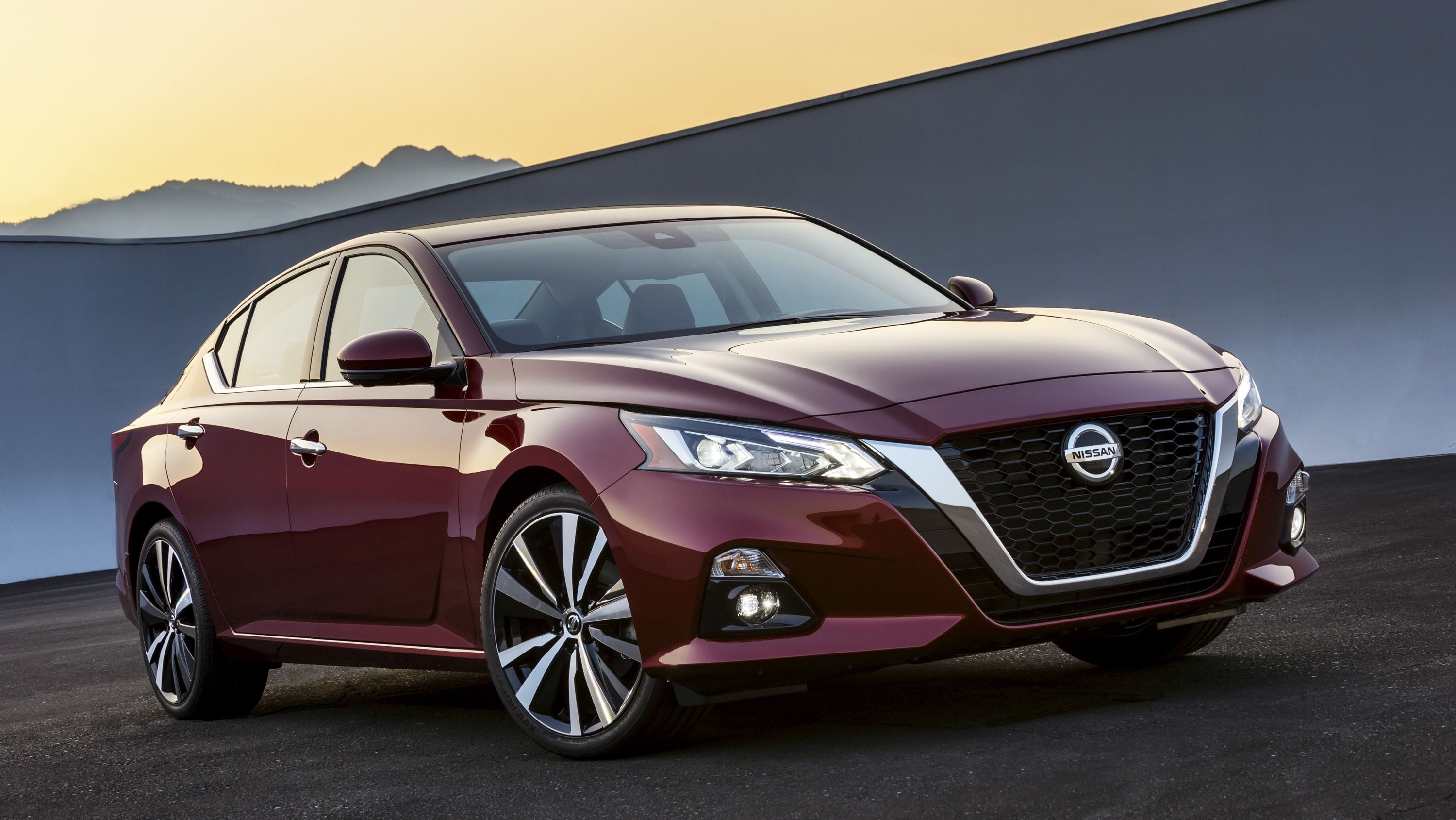 Nissan Altima Wallpapers