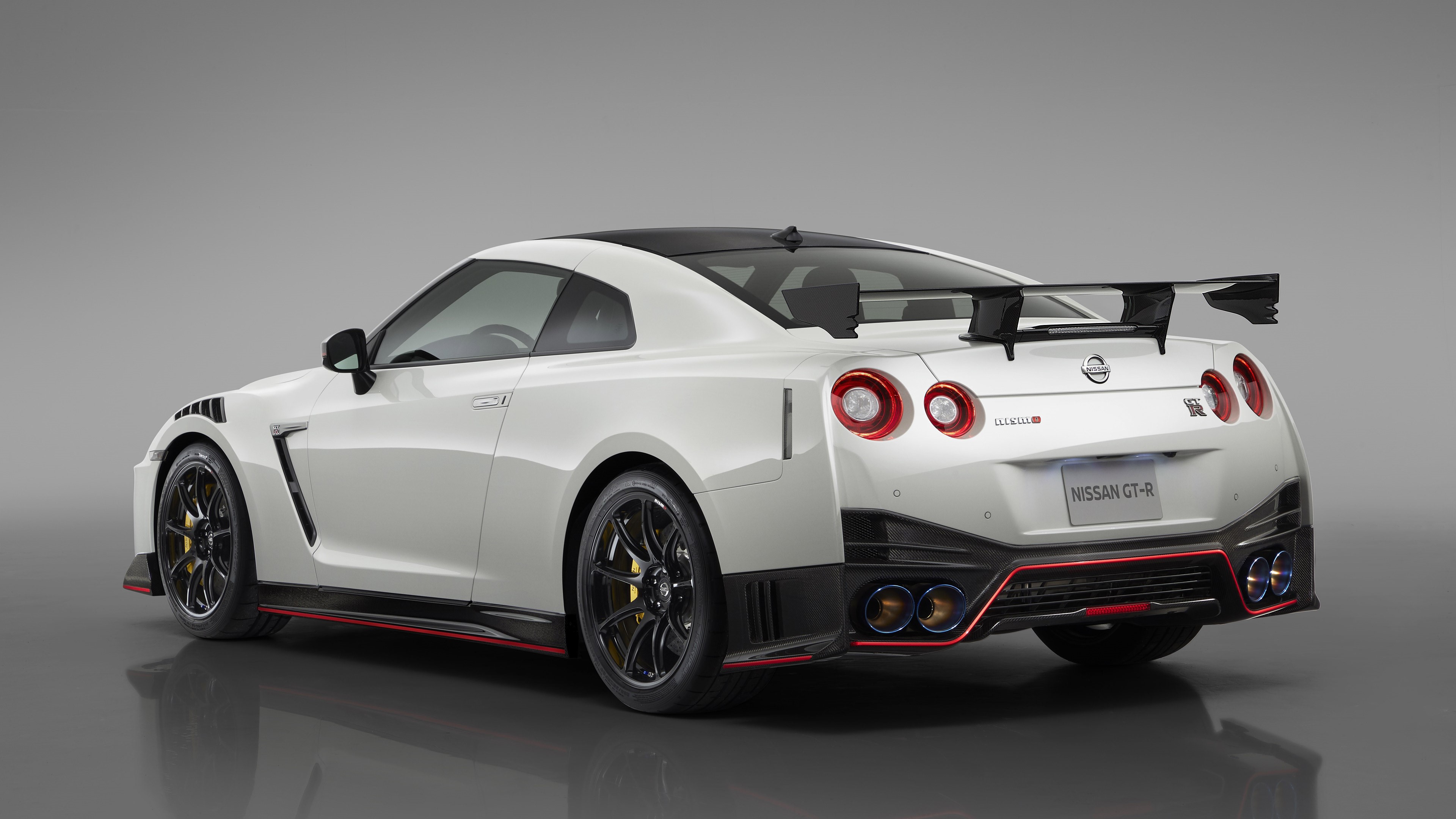 Nissan Gt R Nismo Wallpapers