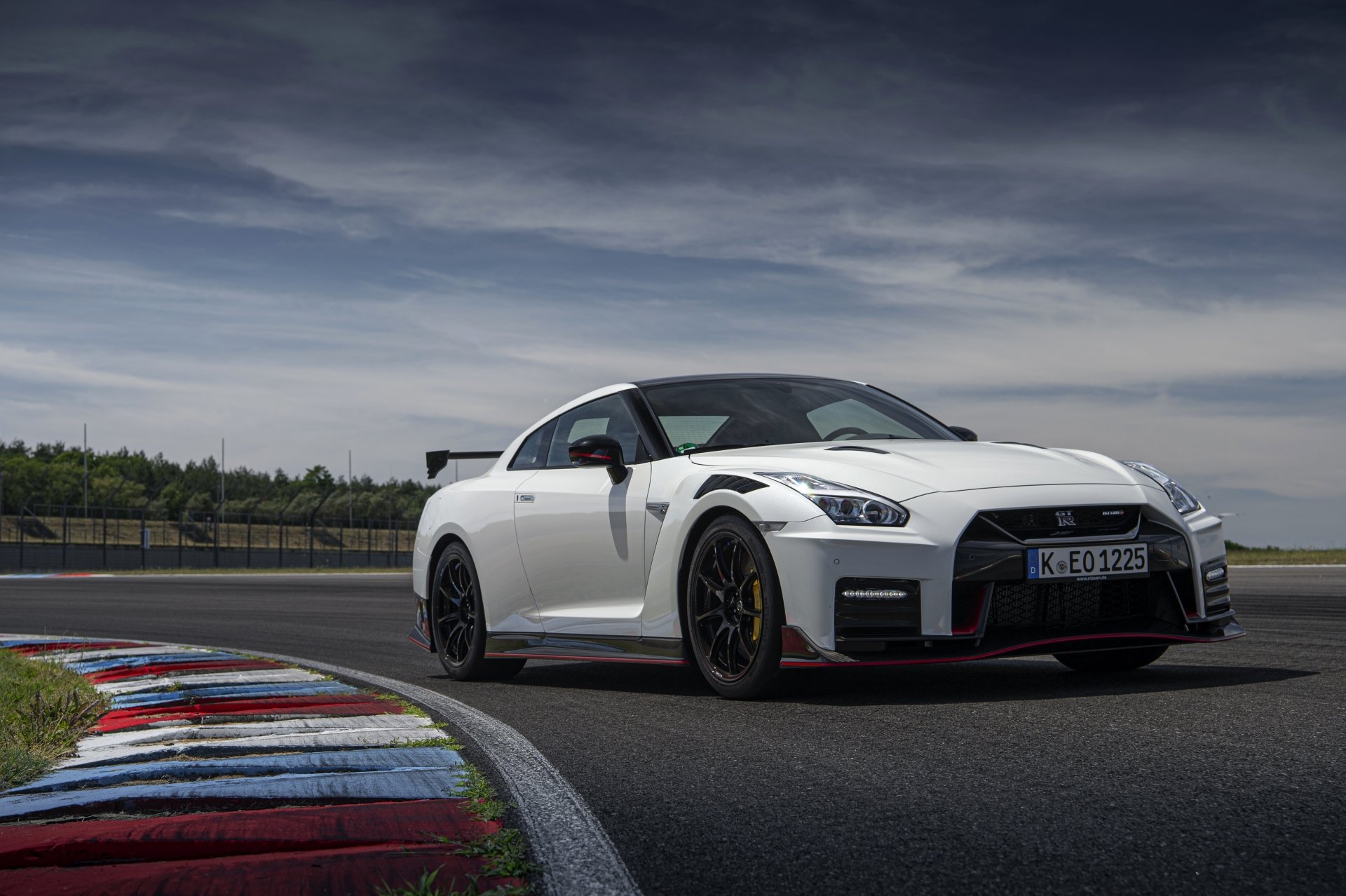 Nissan Gt-R Nismo Wallpapers