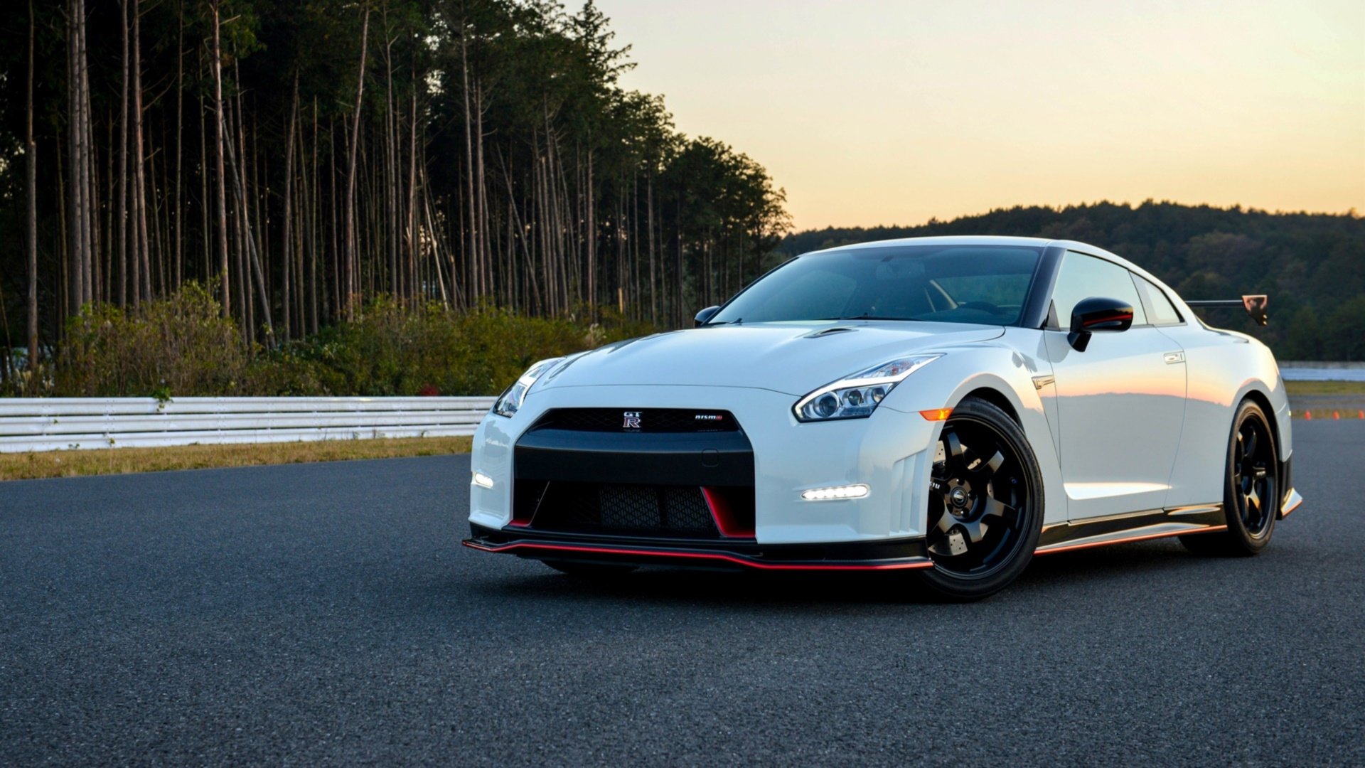 Nissan Nismo Wallpapers