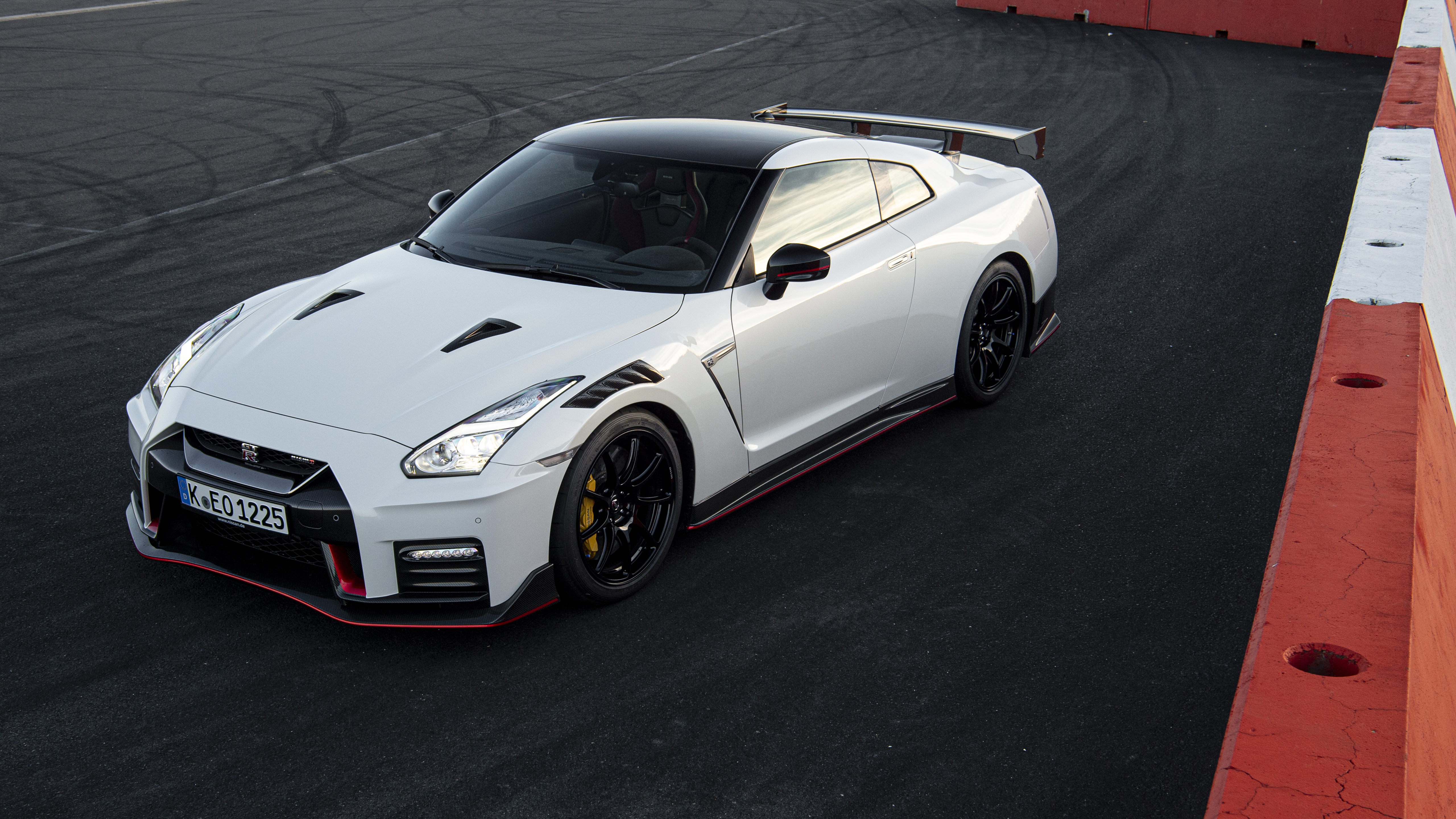 Nissan Nismo Wallpapers