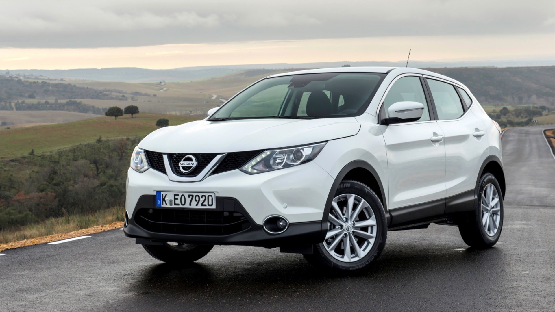 Nissan Qashqai Wallpapers