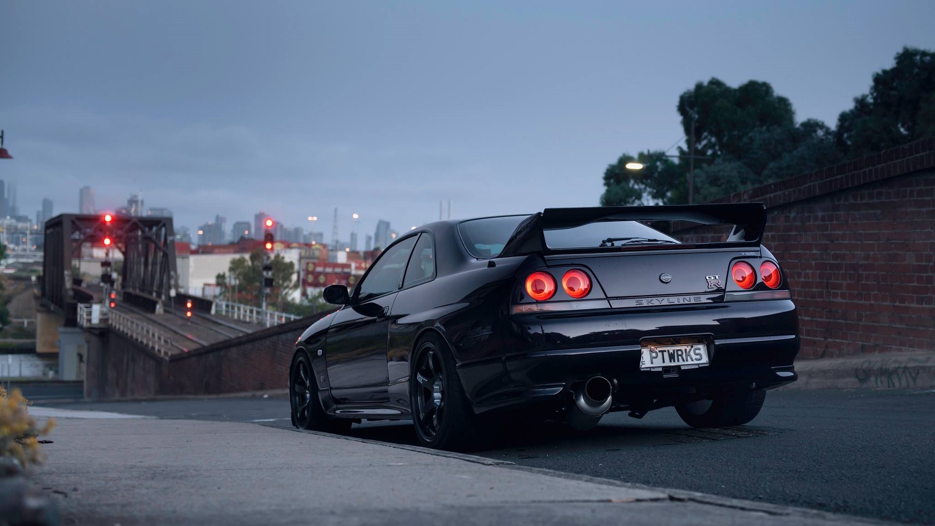 Nissan Skyline R33 Wallpapers