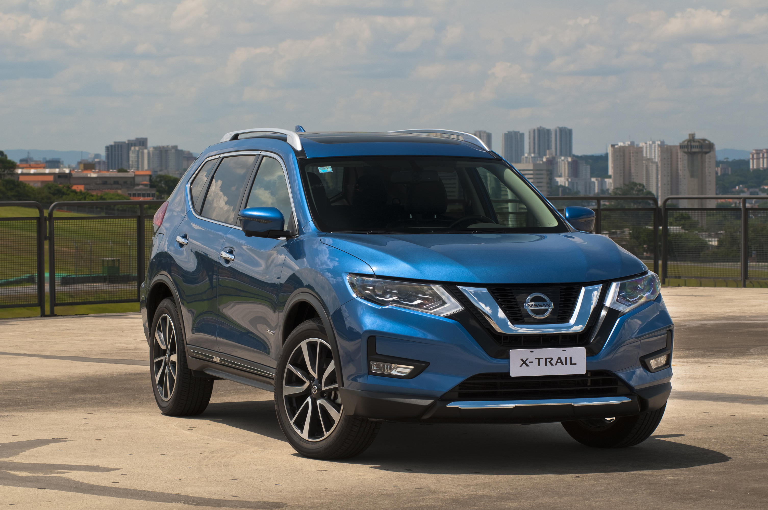 Nissan X-Trail Wallpapers