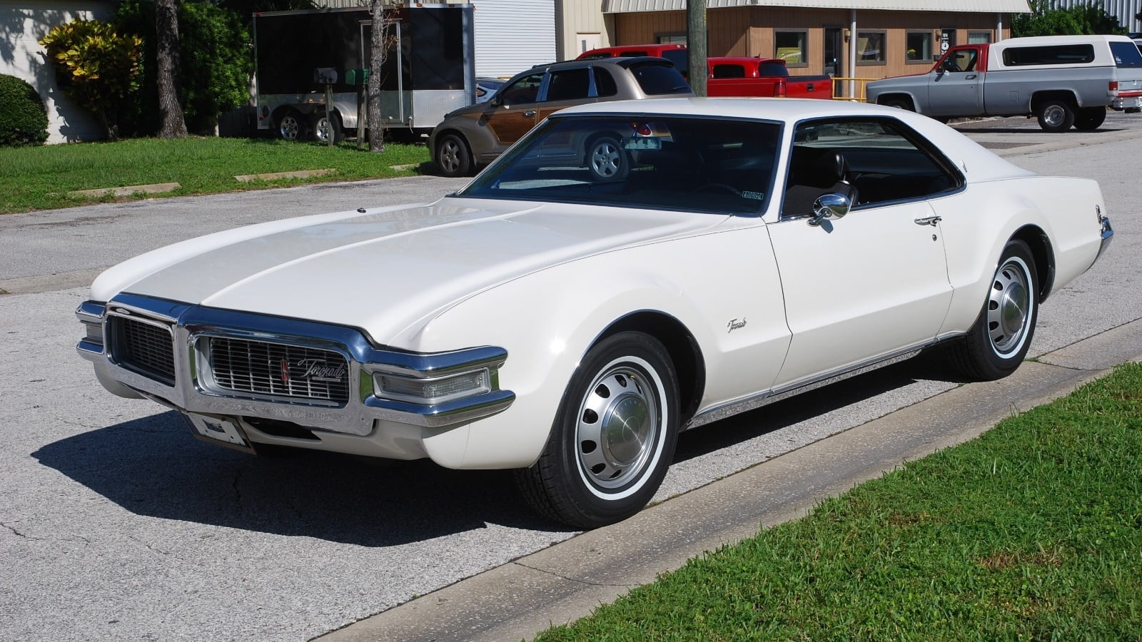 Oldsmobile Toronado Wallpapers