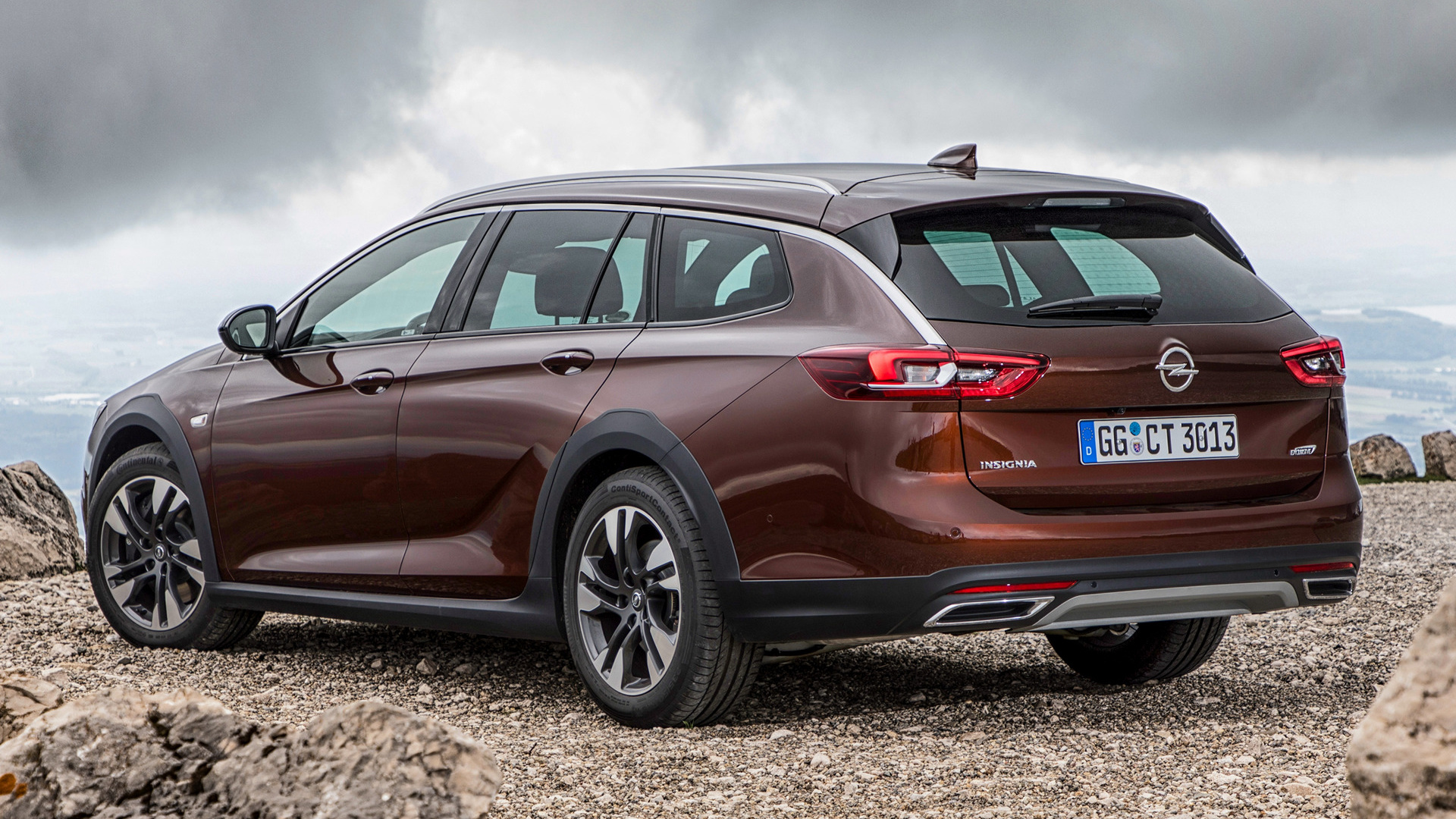 Opel Insignia Exclusive Country Tourer Wallpapers